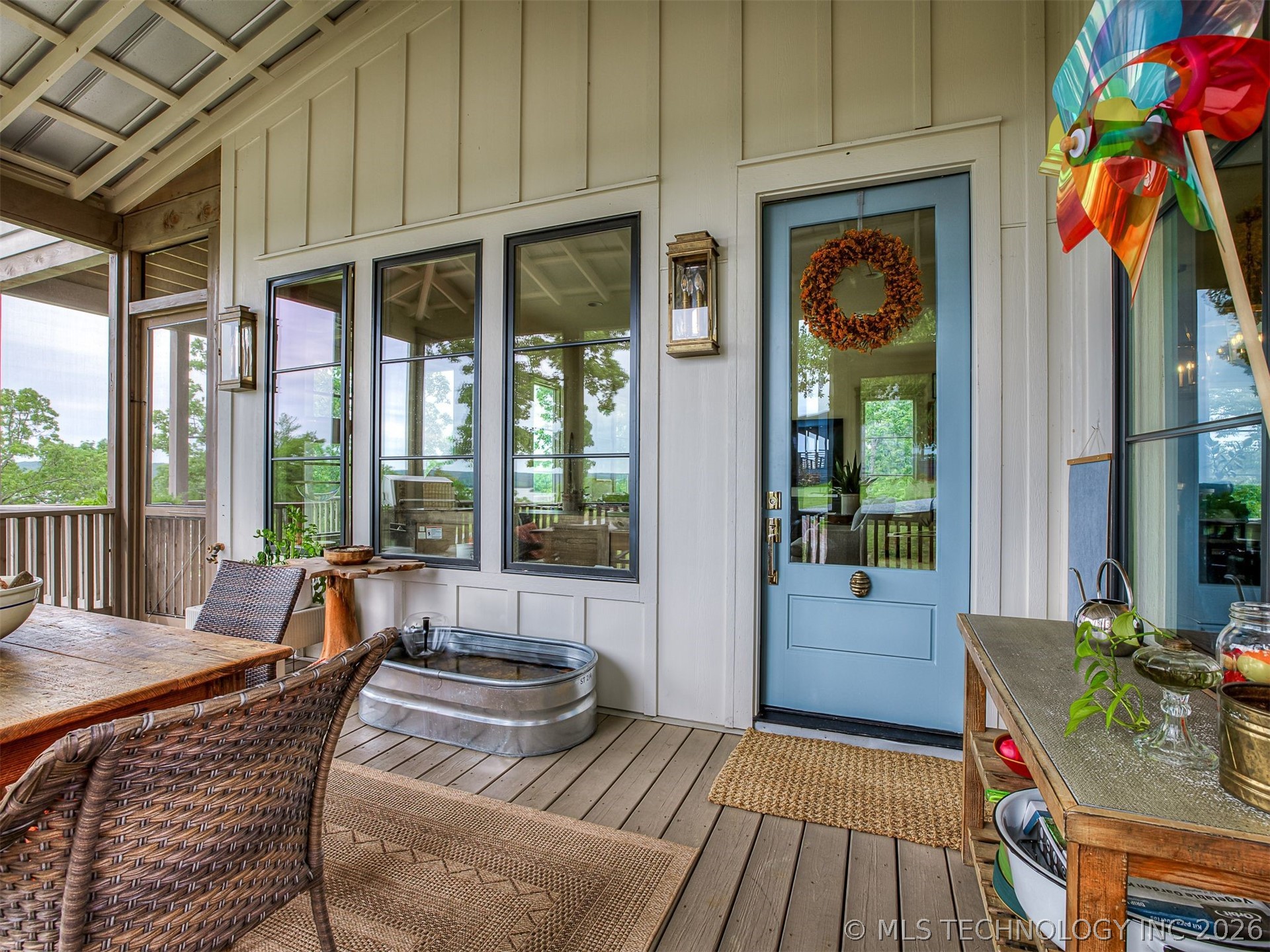 25 E Falcon Tree Loop Eufaula OK 74432
