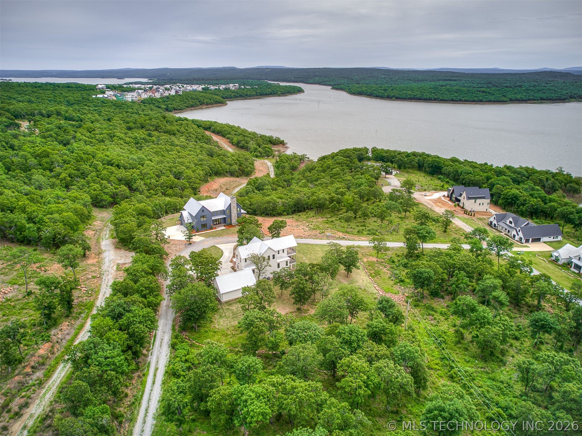 25 E Falcon Tree Loop Eufaula OK 74432