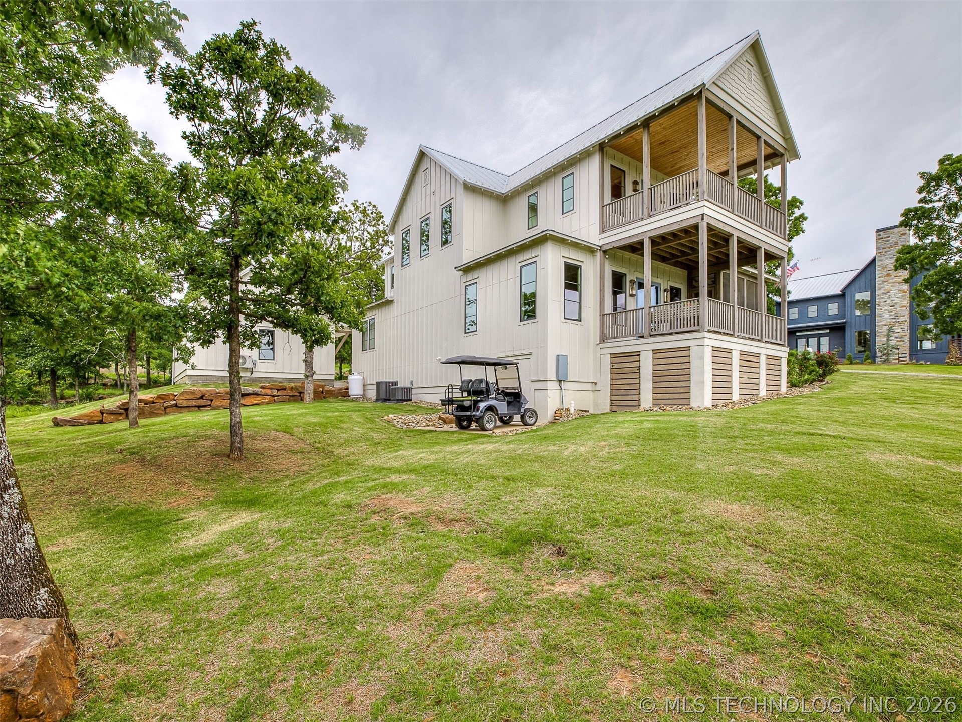 25 E Falcon Tree Loop Eufaula OK 74432