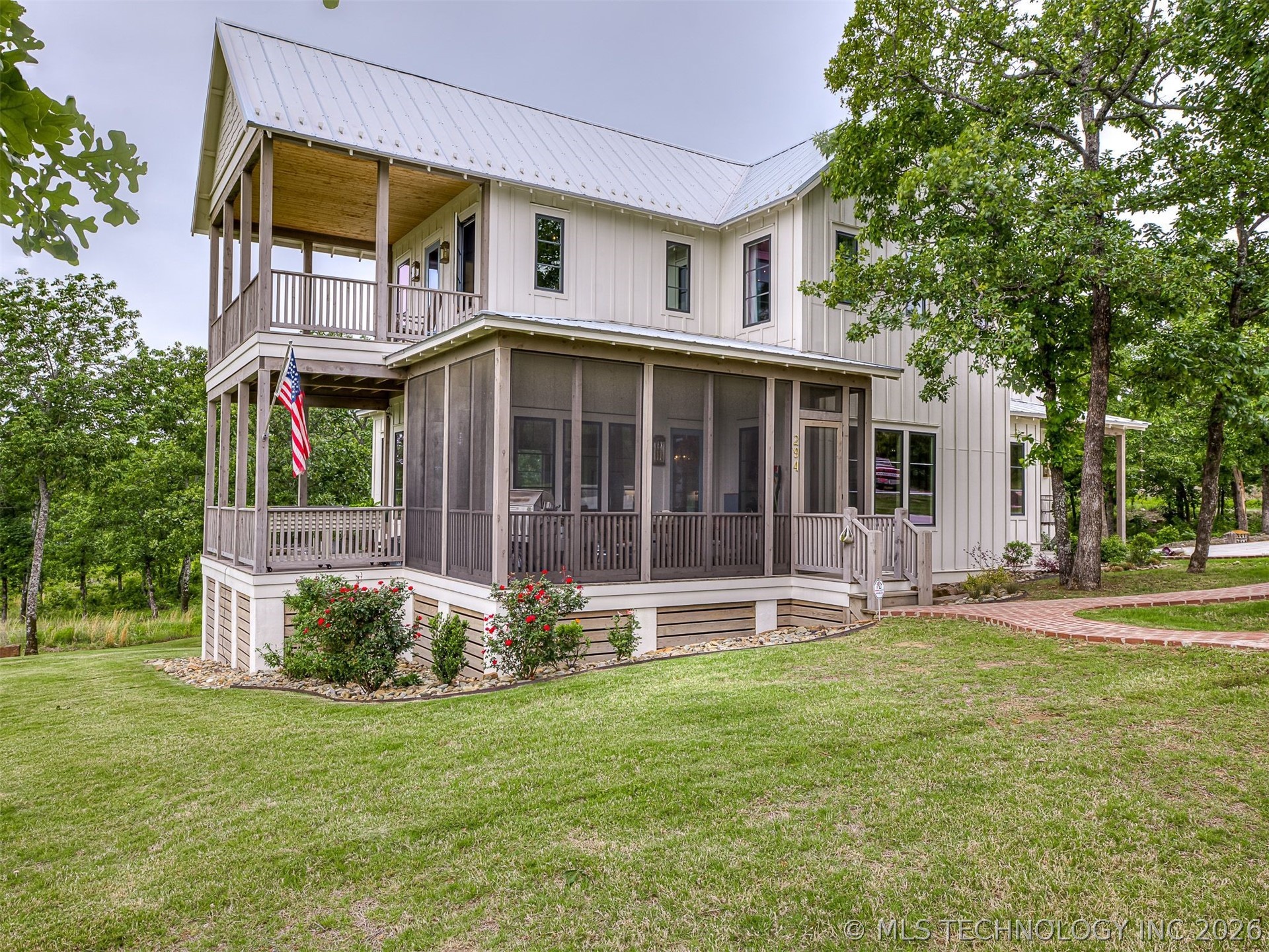 25 E Falcon Tree Loop Eufaula OK 74432