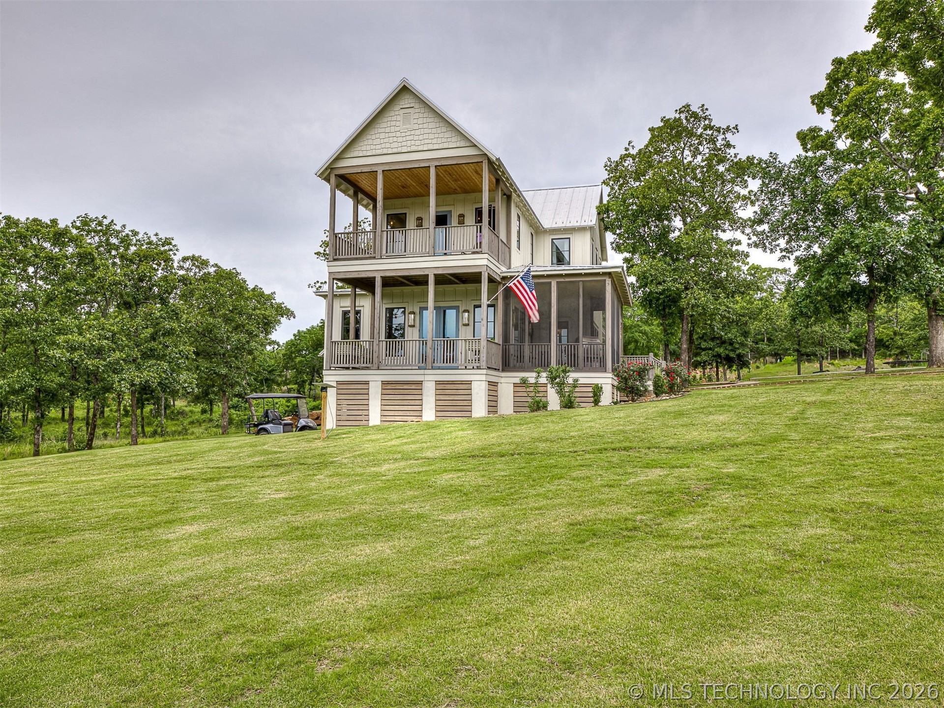 25 E Falcon Tree Loop Eufaula OK 74432