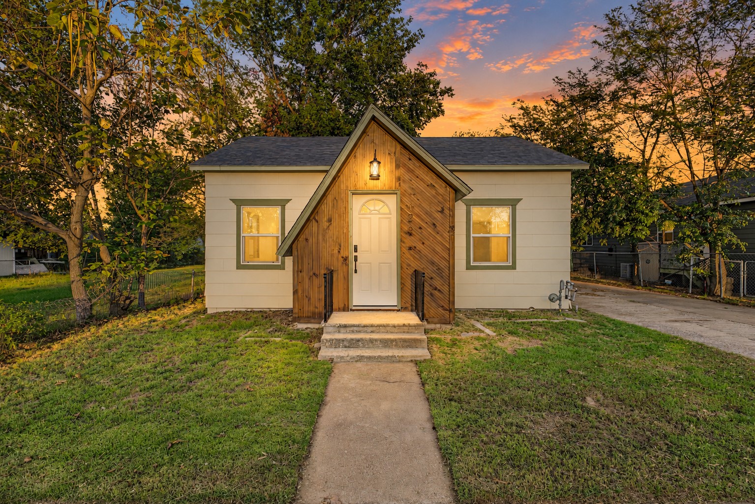 126 N Seminole Avenue Bartlesville OK 74003