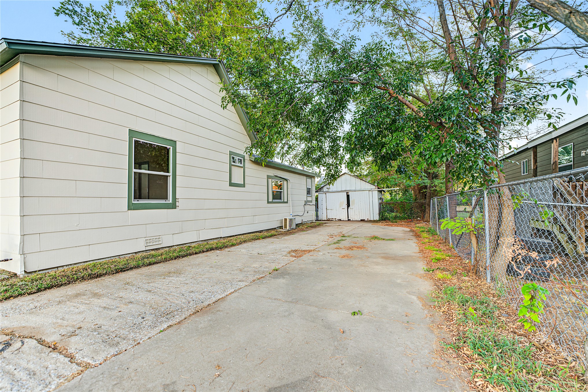 126 N Seminole Avenue Bartlesville OK 74003