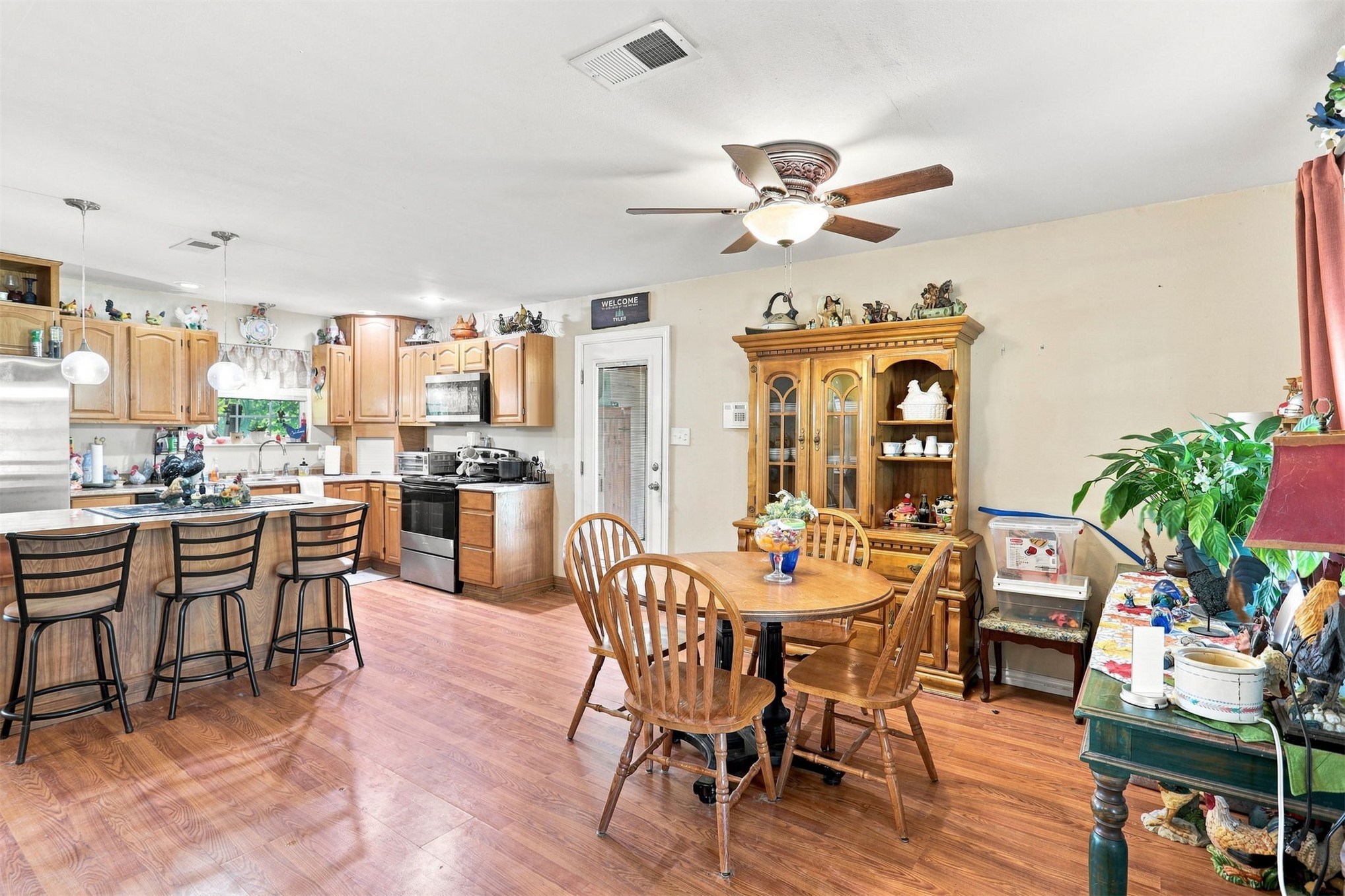 208 W Umstead Colbert OK 74733