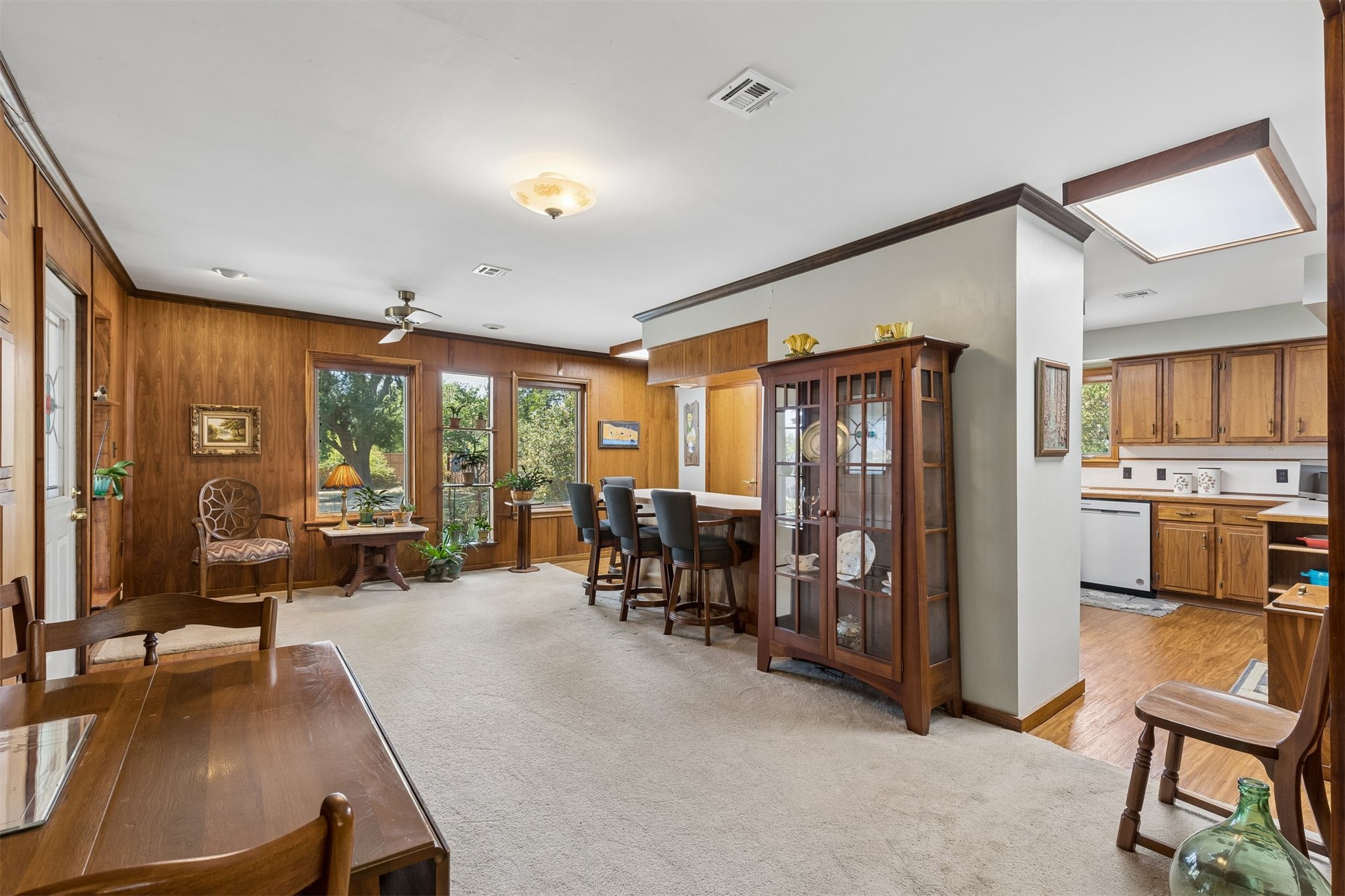 1002 Sunset Circle Yale OK 74085