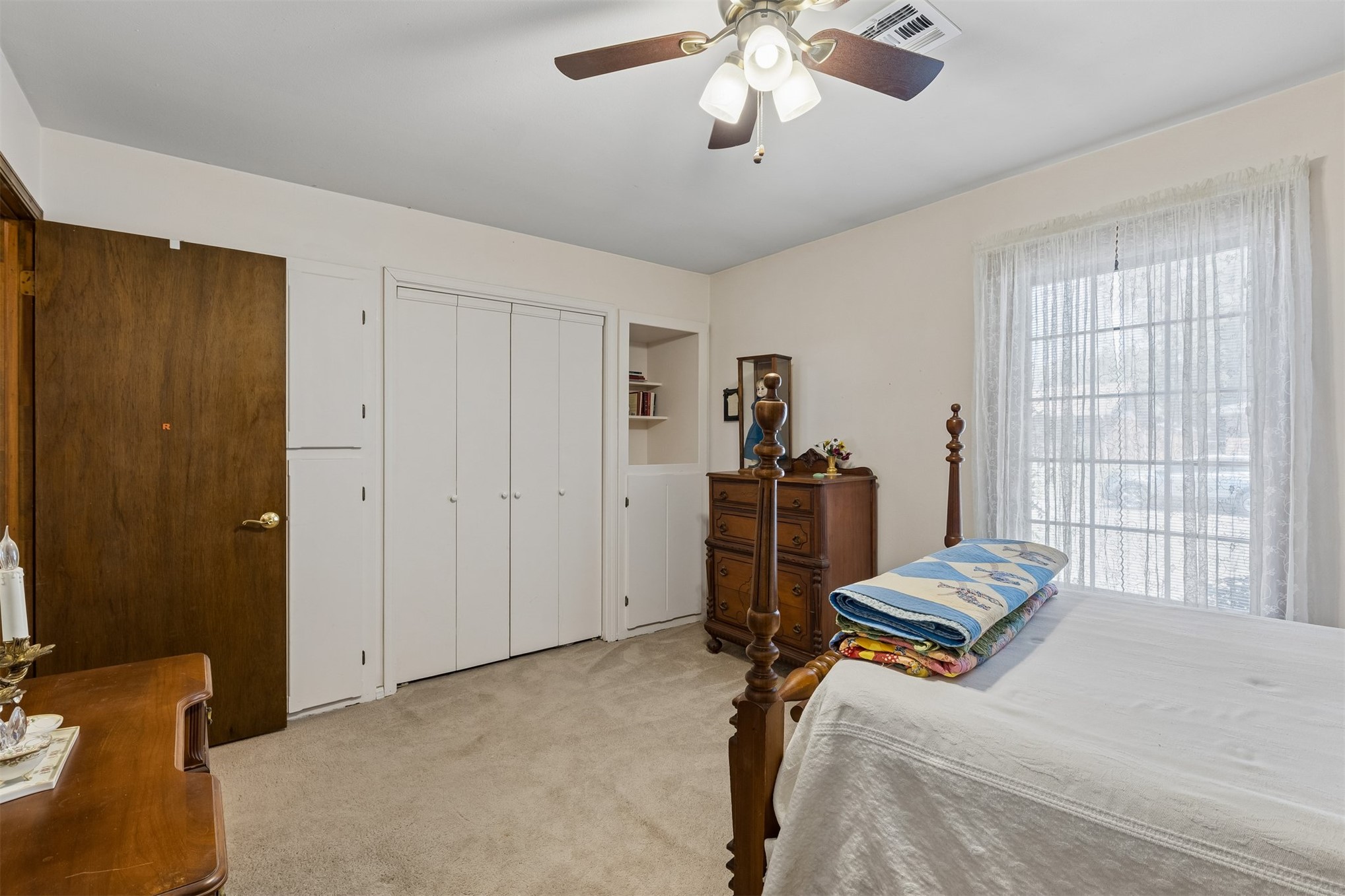 1002 Sunset Circle Yale OK 74085