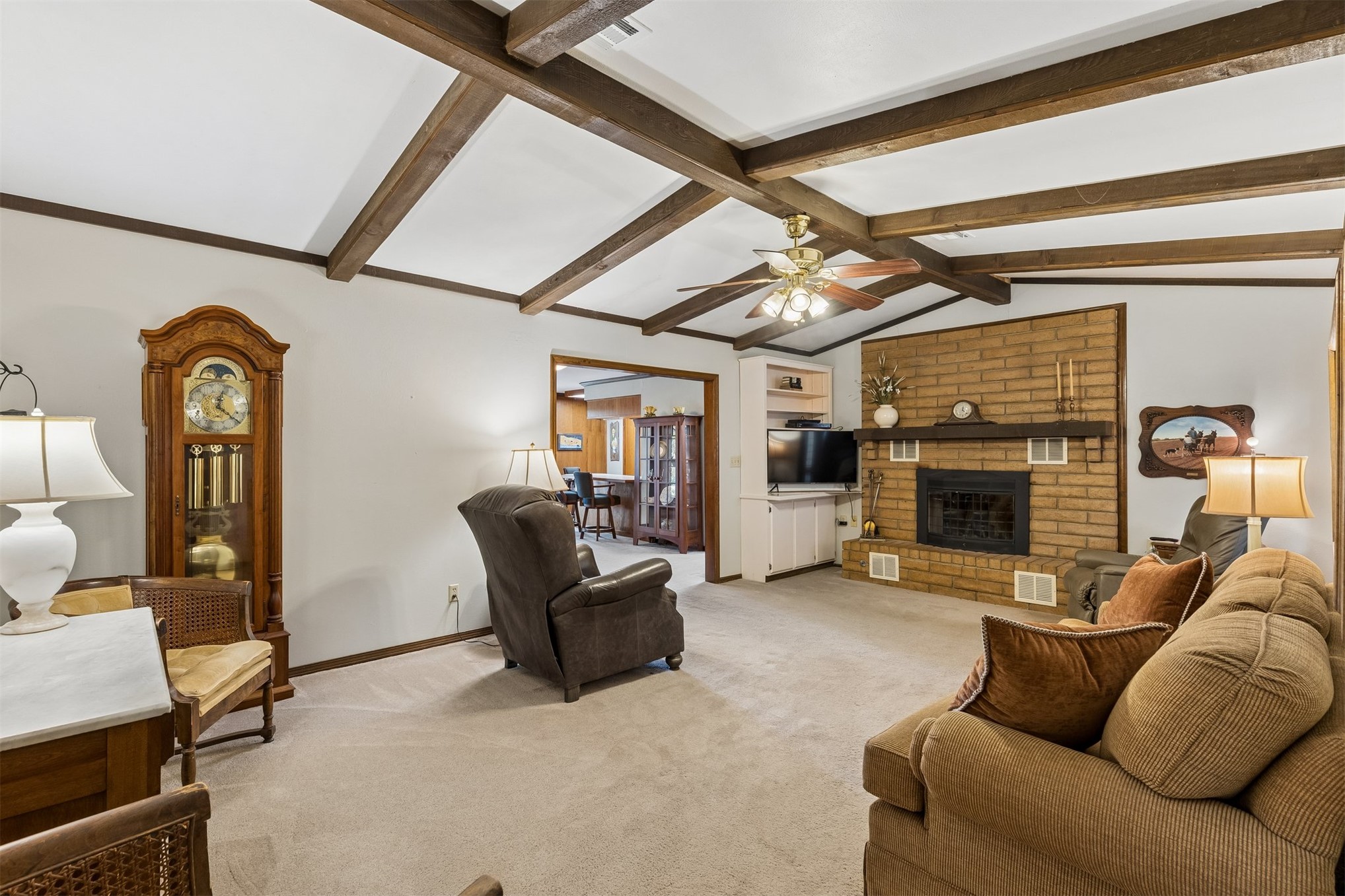 1002 Sunset Circle Yale OK 74085