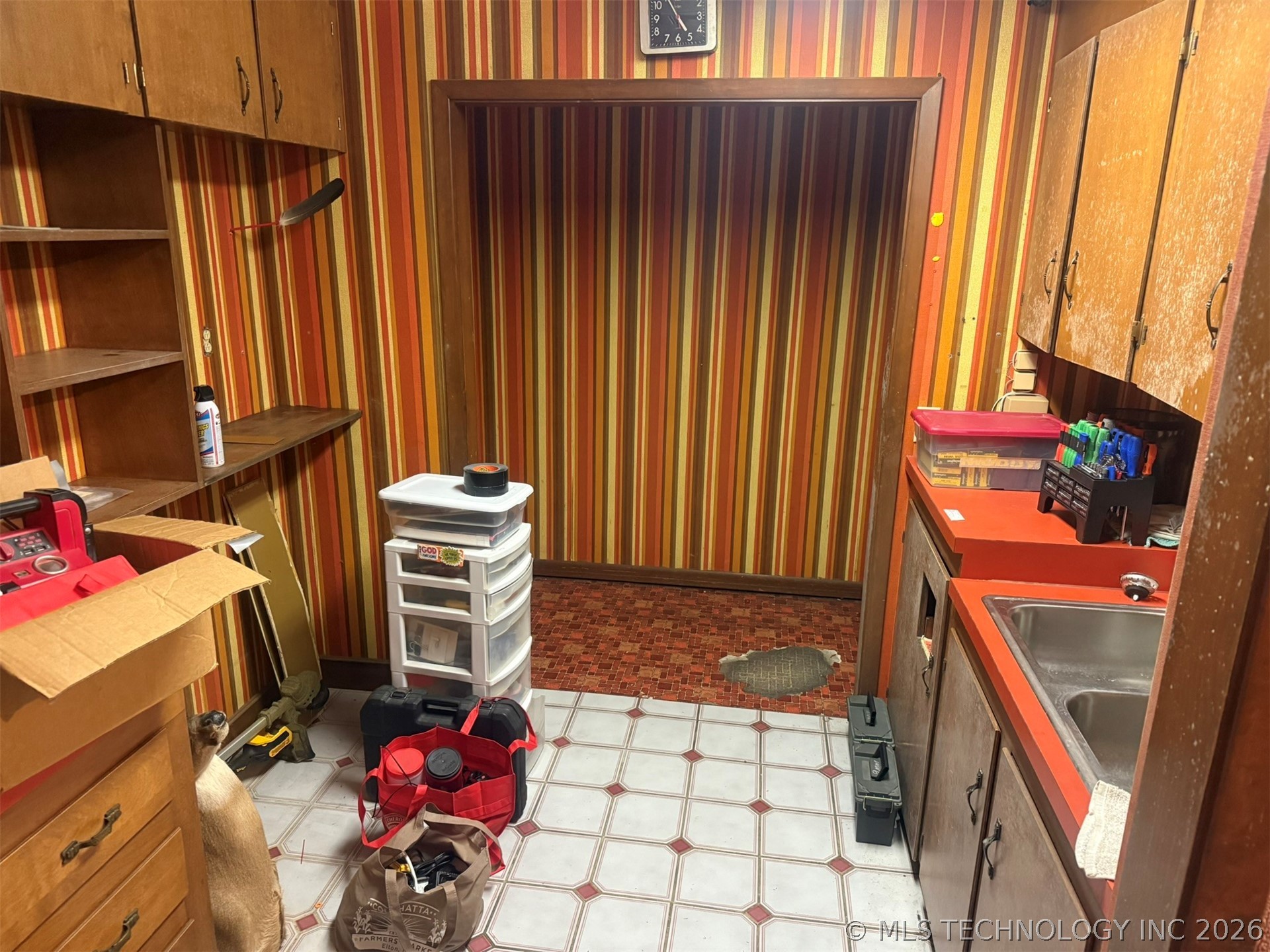 912 W Cedar Street Stilwell OK 74960