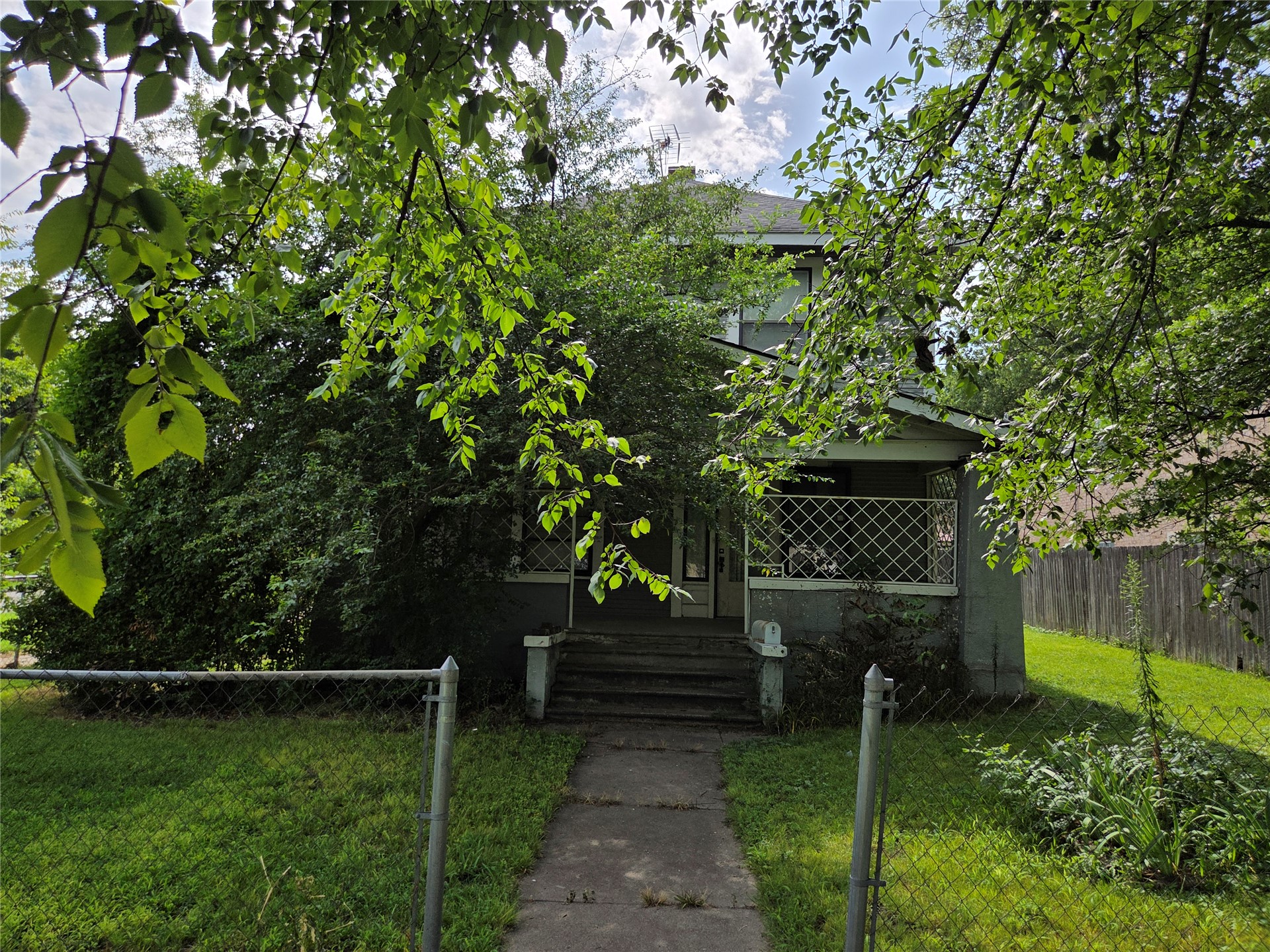 427 S Seneca Avenue Bartlesville OK 74003