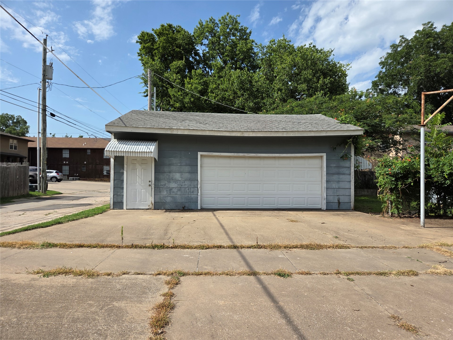 427 S Seneca Avenue Bartlesville OK 74003