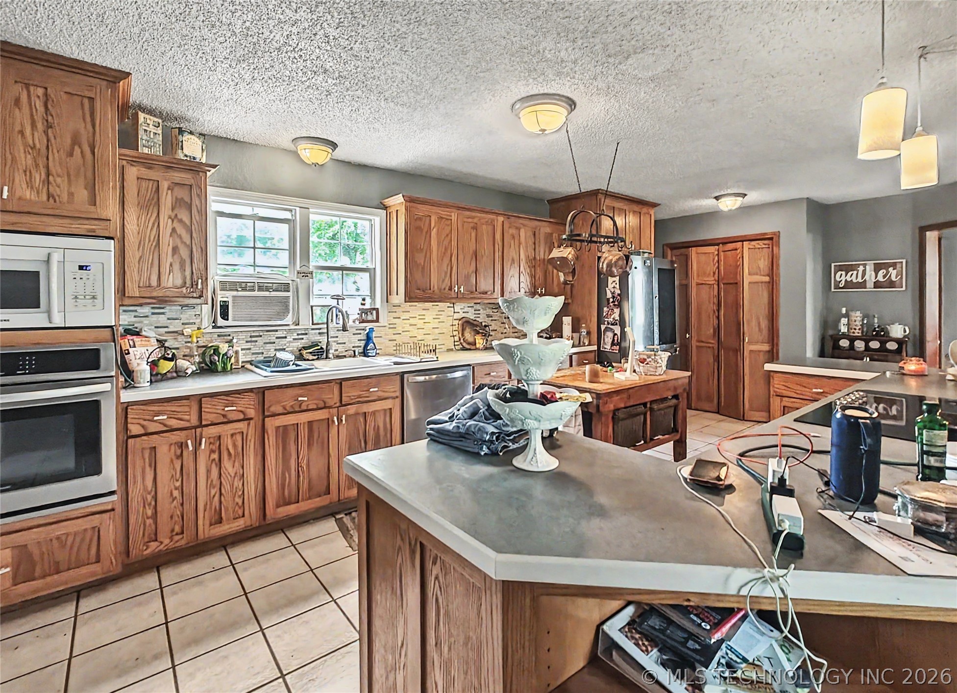 26073 Highway 82 Park Hill OK 74451