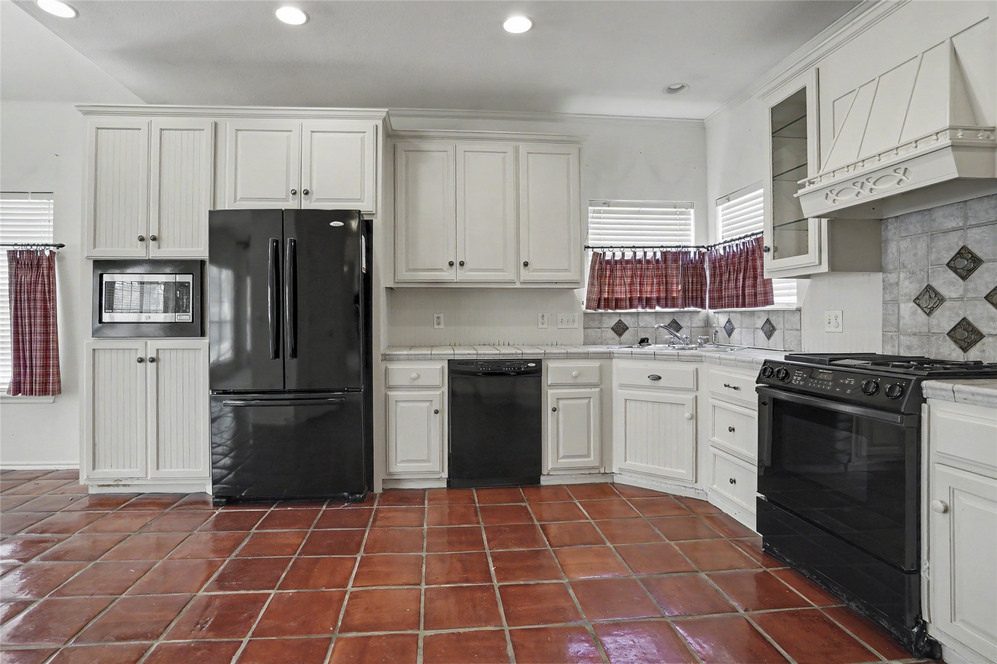 7136 E 82nd Street Tulsa OK 74133