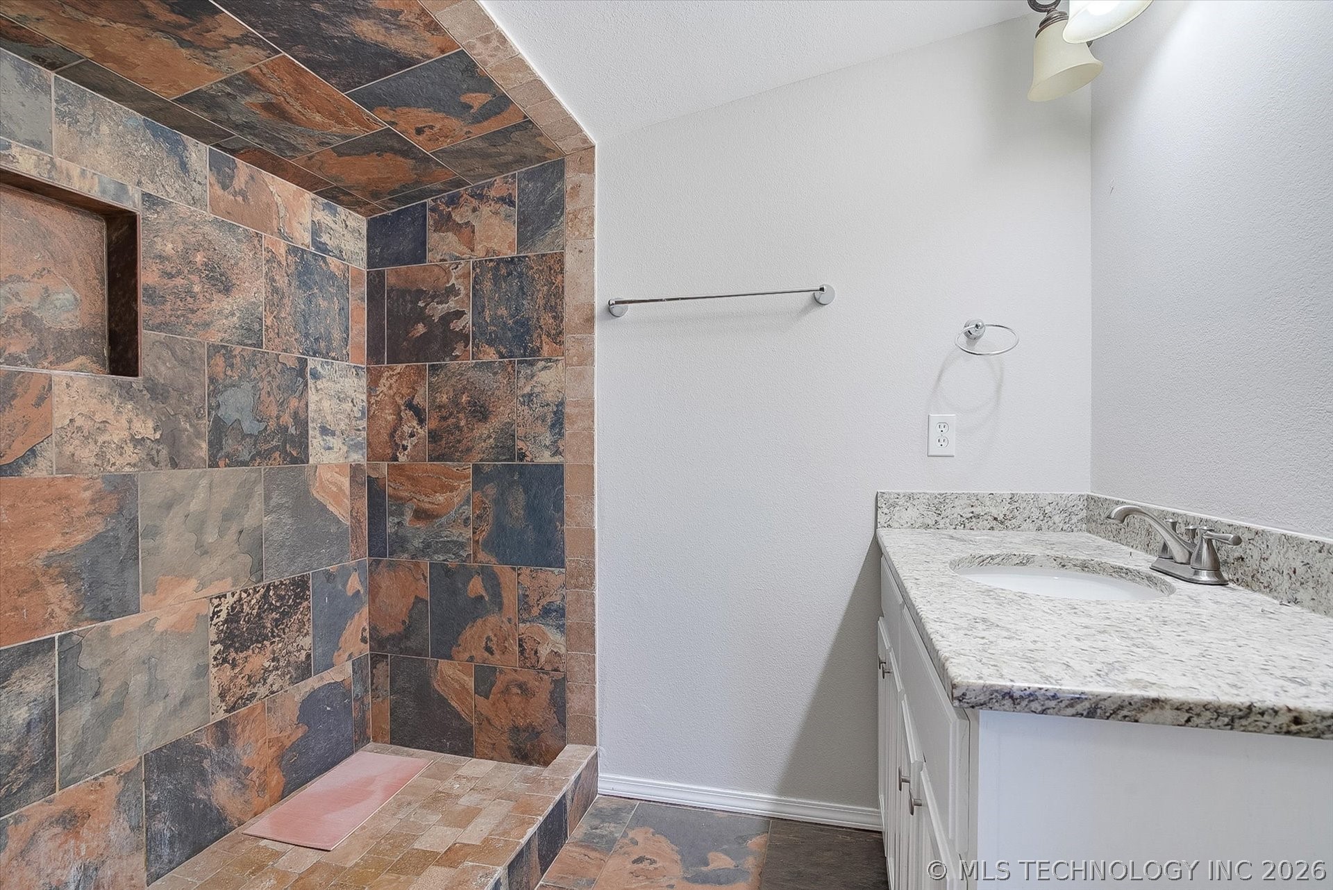 26175 E 93rd Street S Broken Arrow OK 74014
