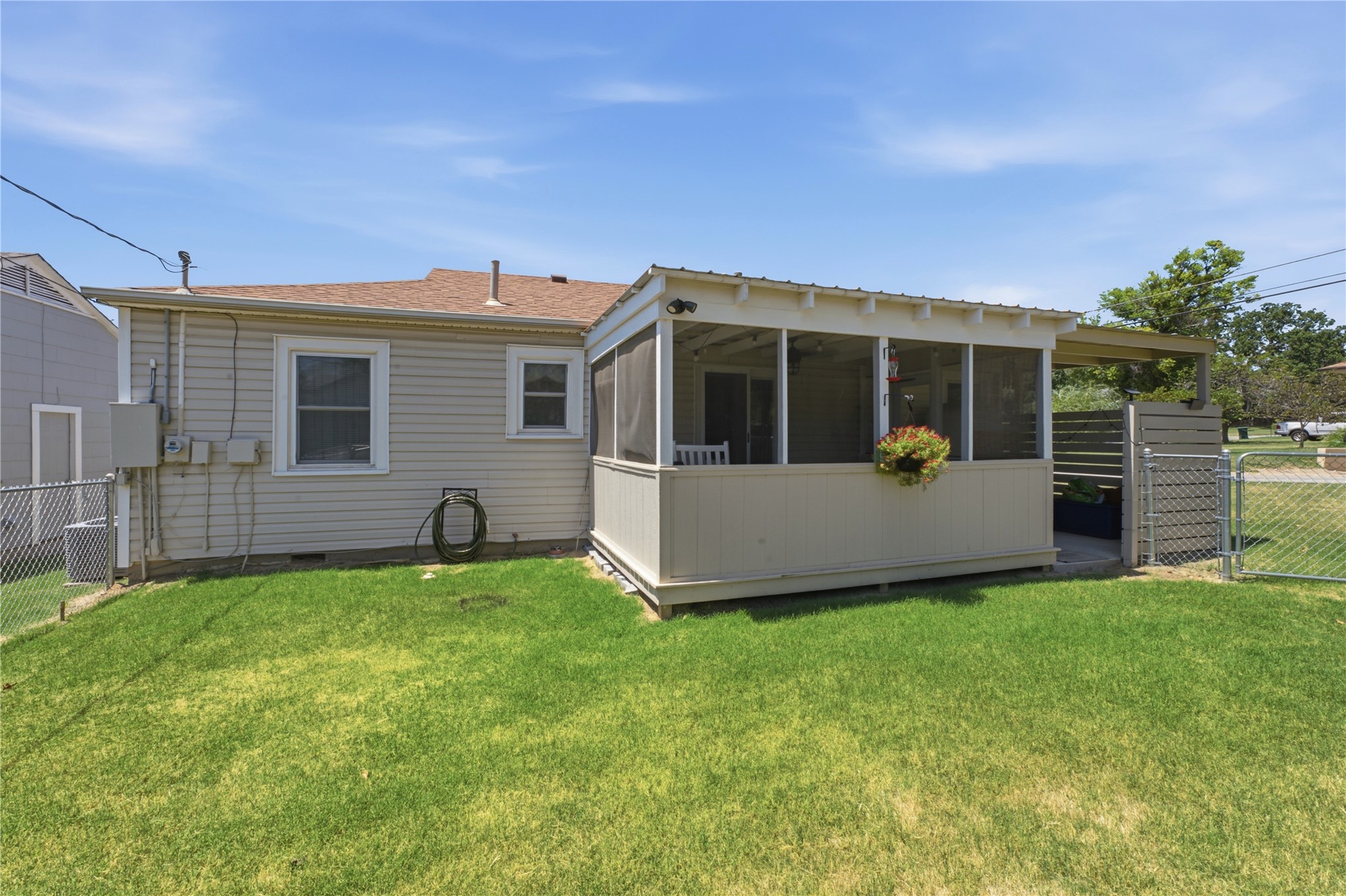 921 N Main Street Sand Springs OK 74063
