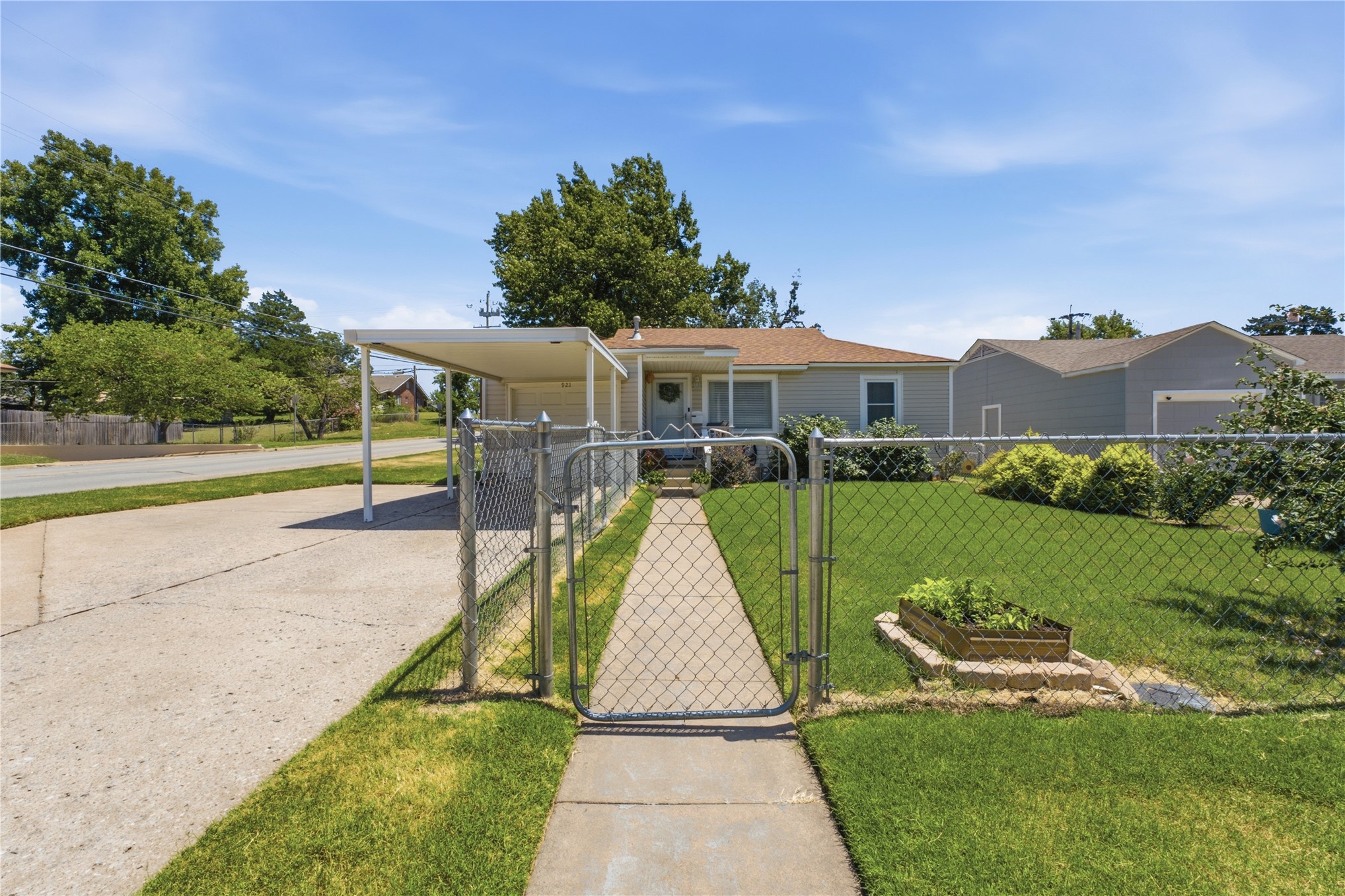921 N Main Street Sand Springs OK 74063