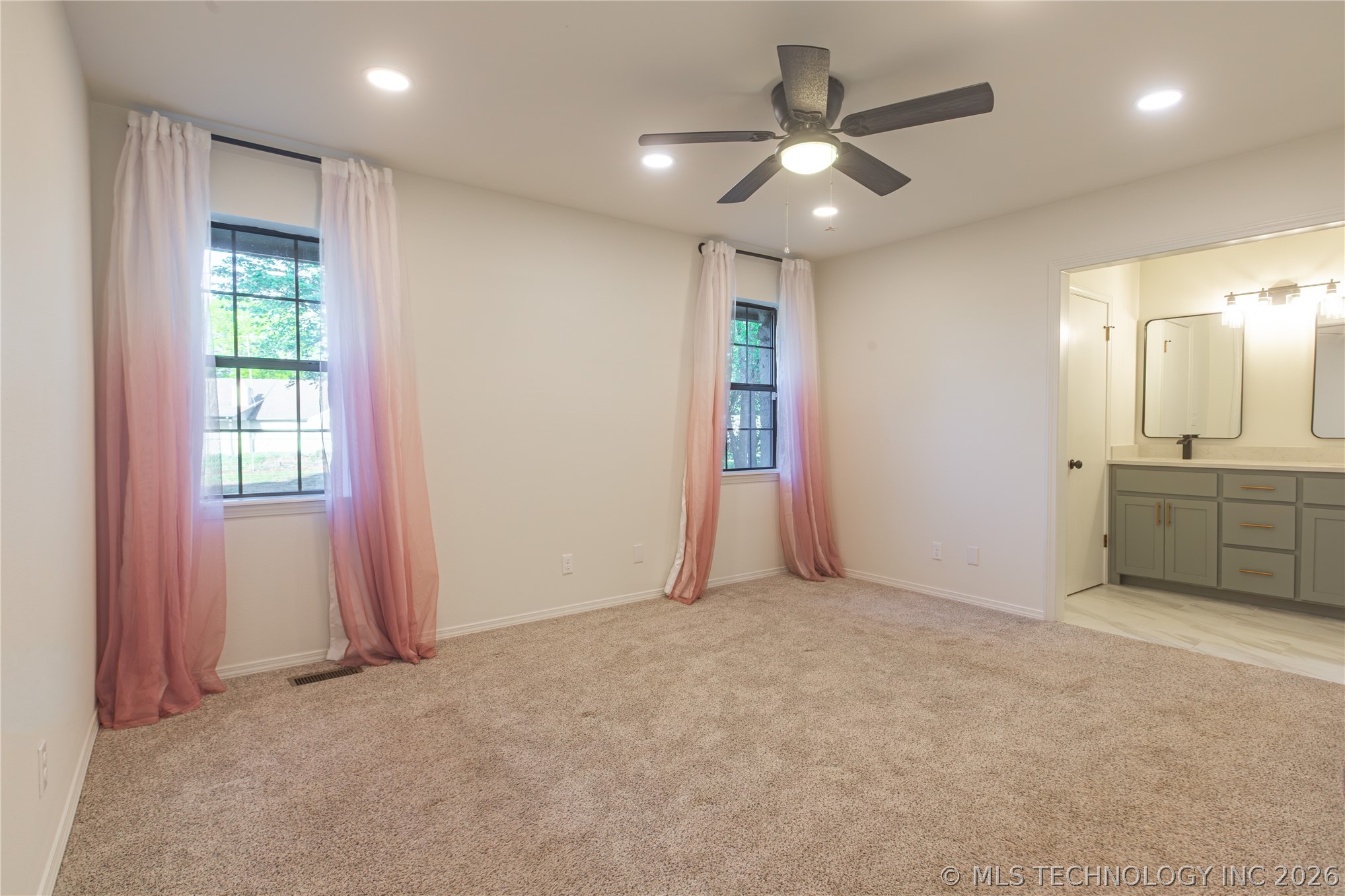 2422 S Maywood Drive Claremore OK 74017