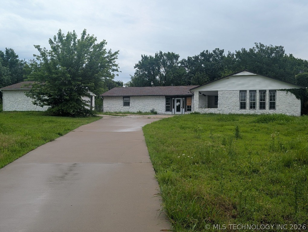 156 County Road 3237 Bartlesville OK 74003
