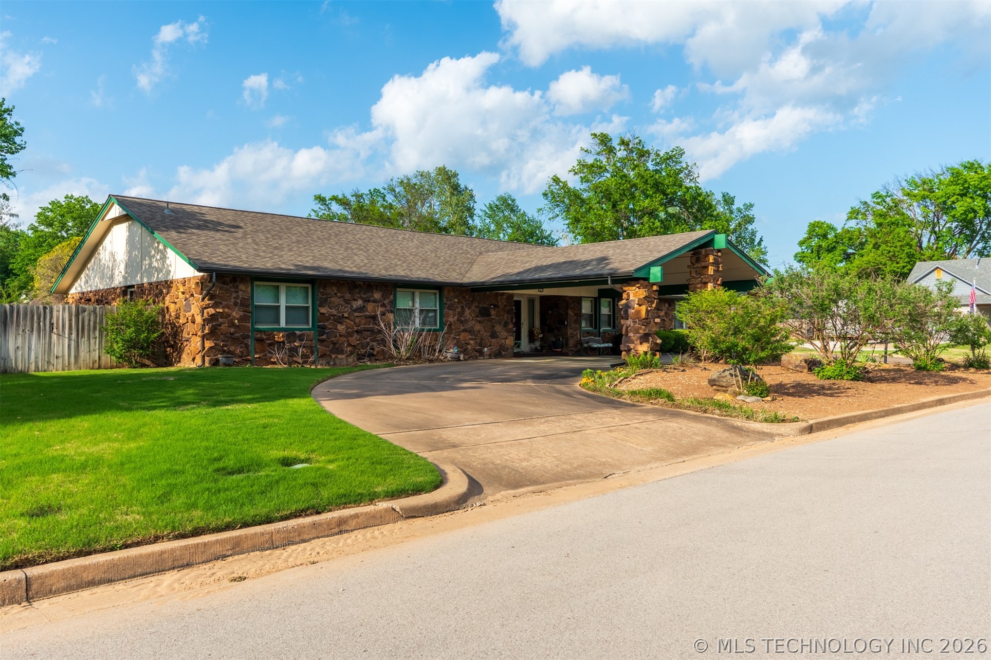 104 W Timberlane Court Broken Arrow OK 74011