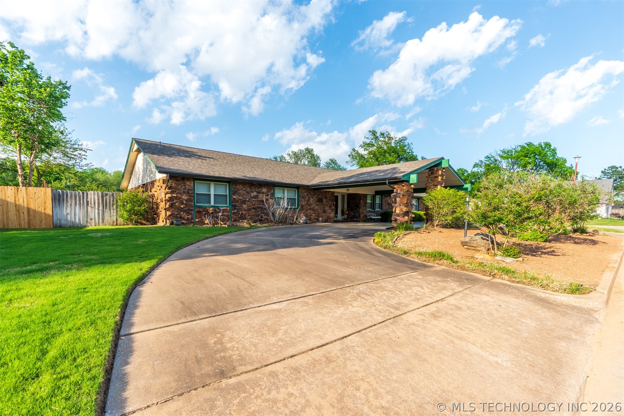 104 W Timberlane Court Broken Arrow OK 74011