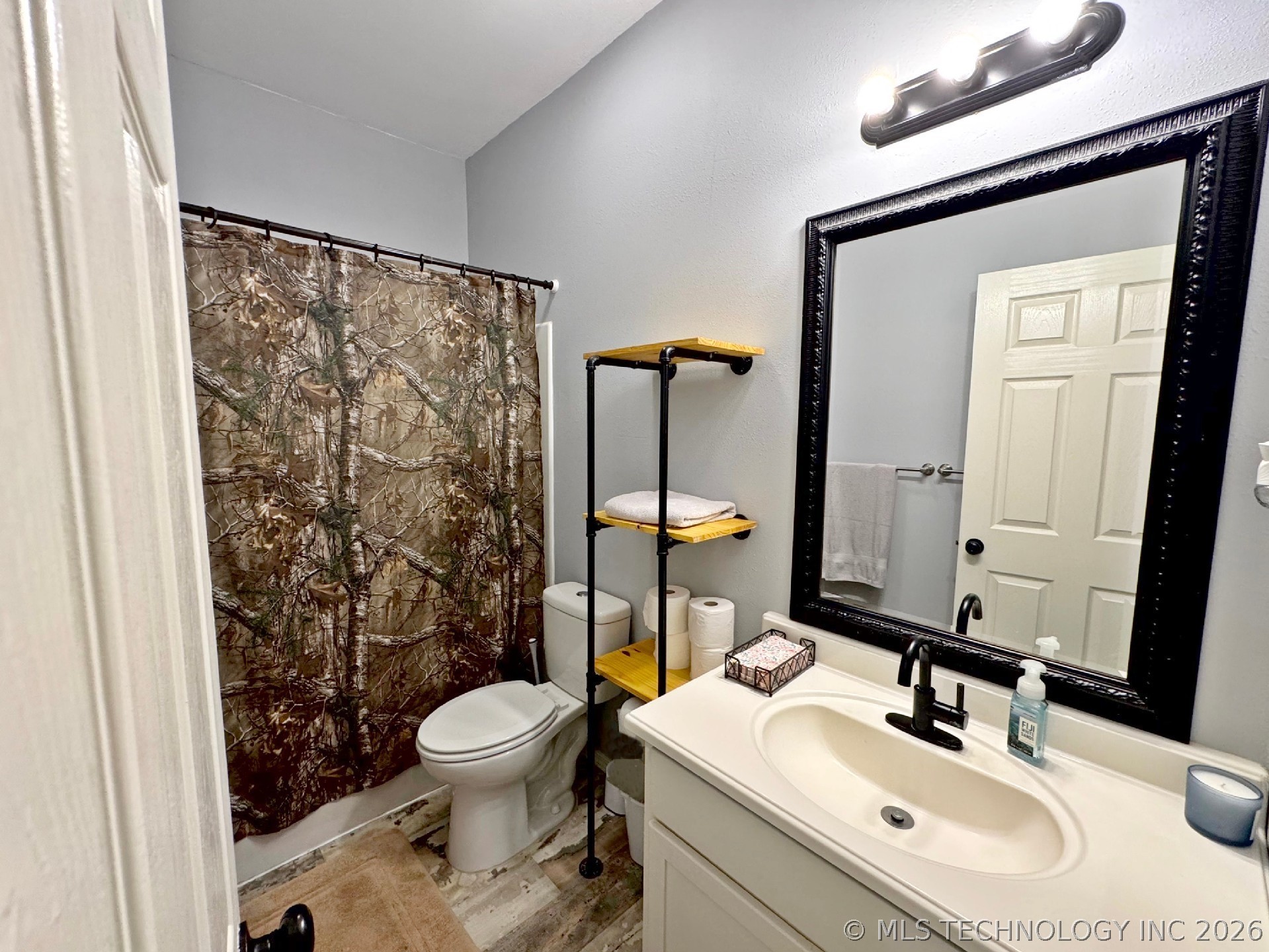 20005 Highway 80 Hulbert OK 74441