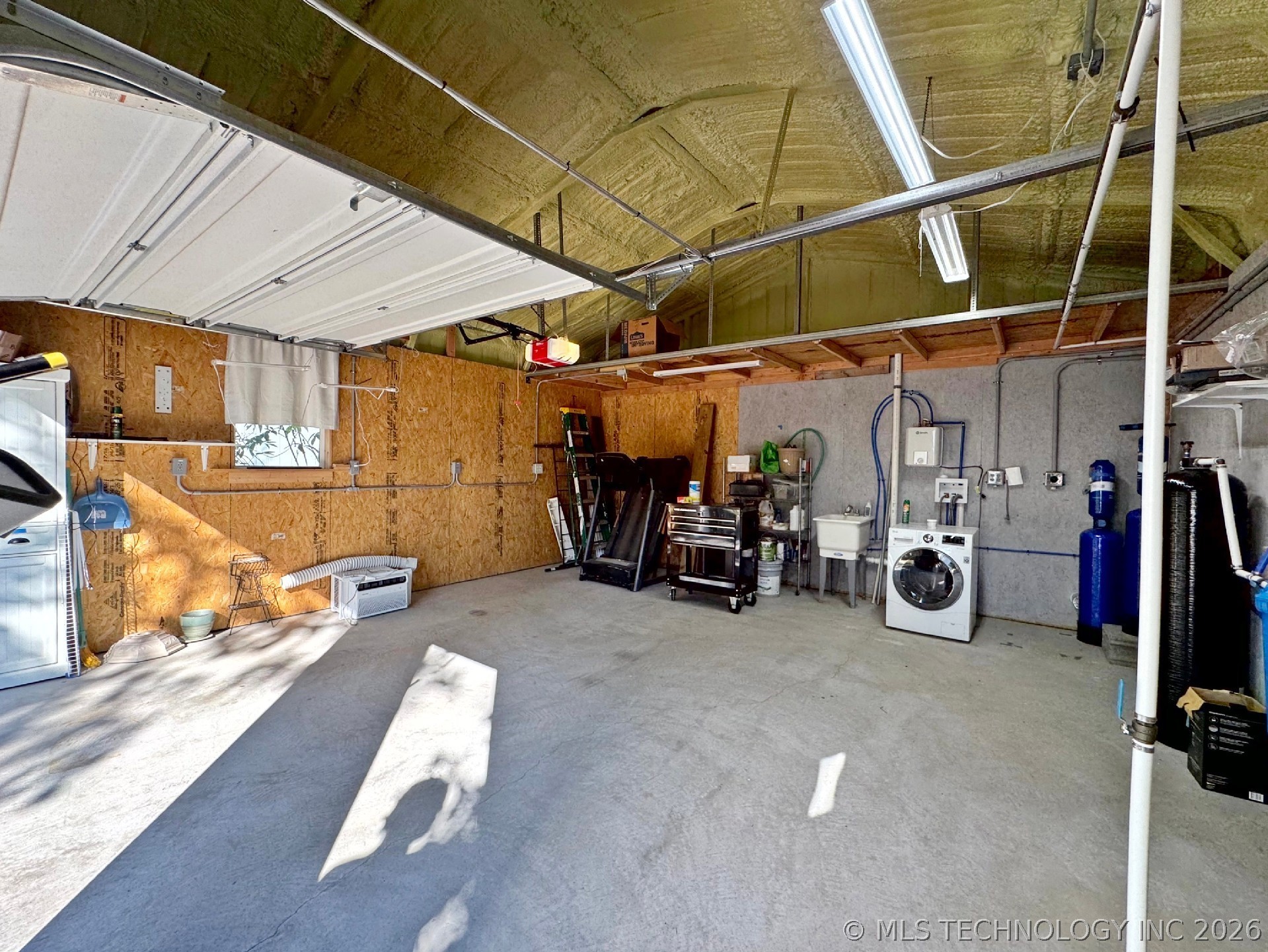 20005 Highway 80 Hulbert OK 74441