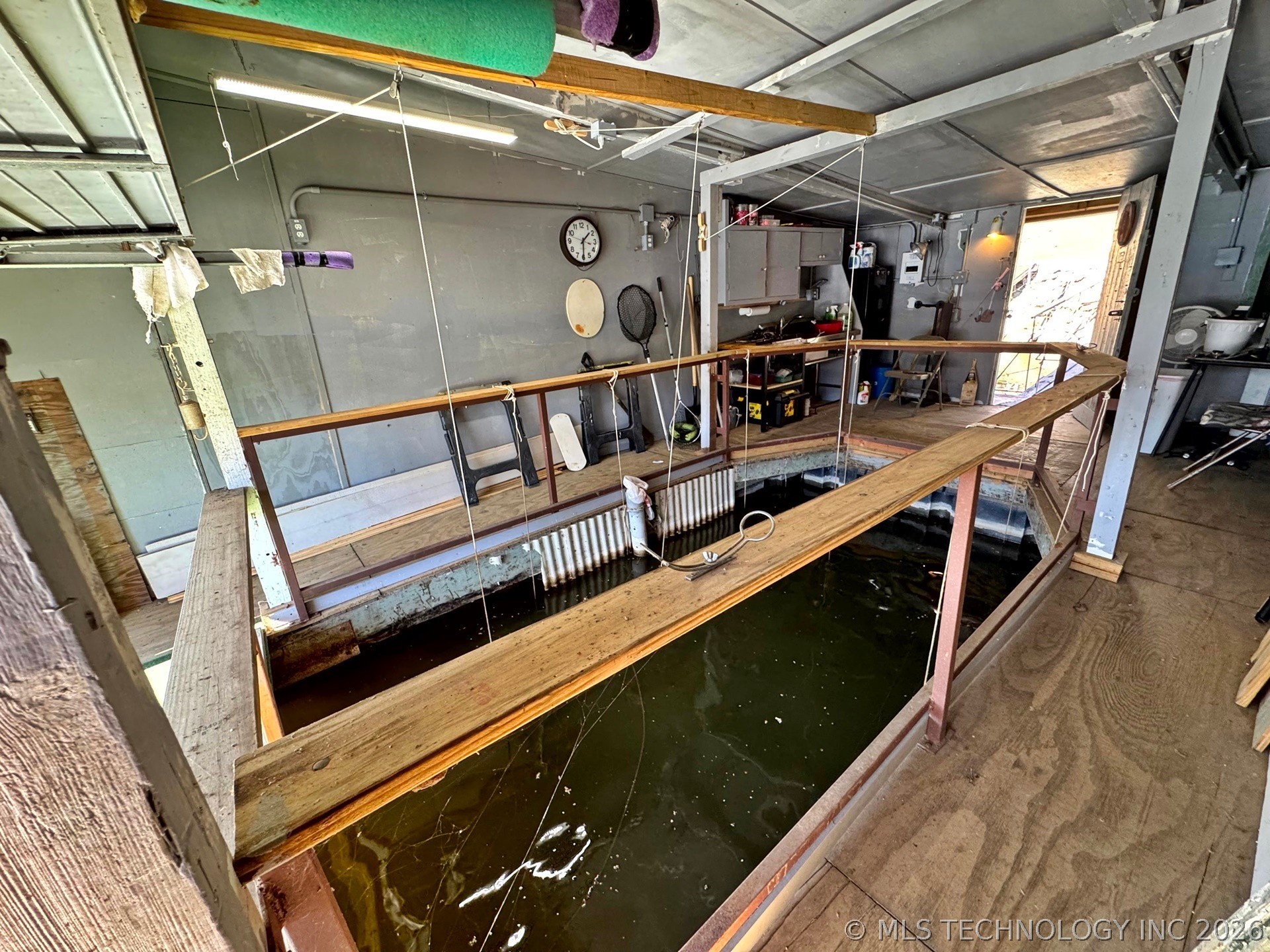 20005 Highway 80 Hulbert OK 74441