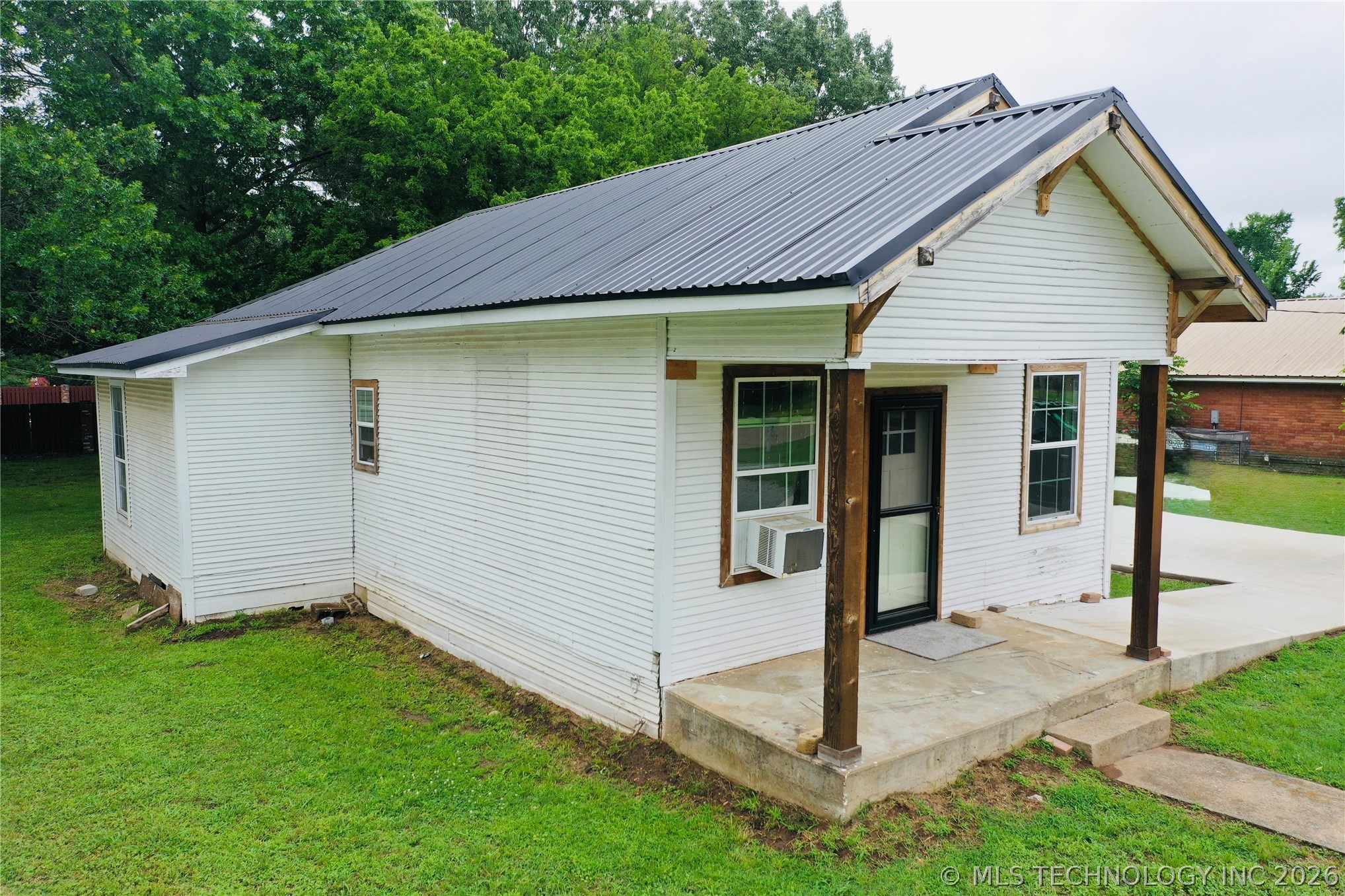206 N Maupin Road Colbert OK 74733