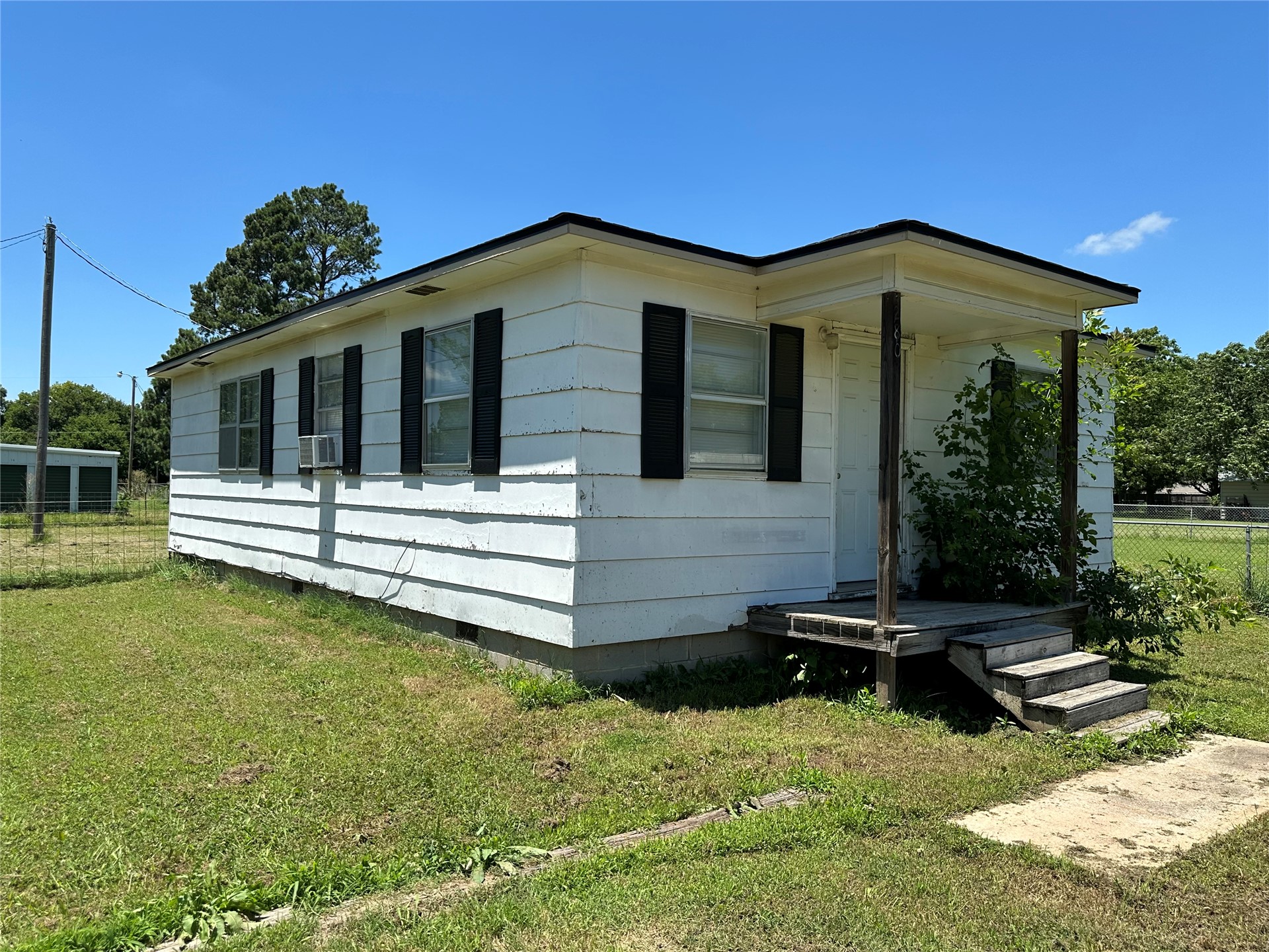 280 N Walnut Stratford OK 74872
