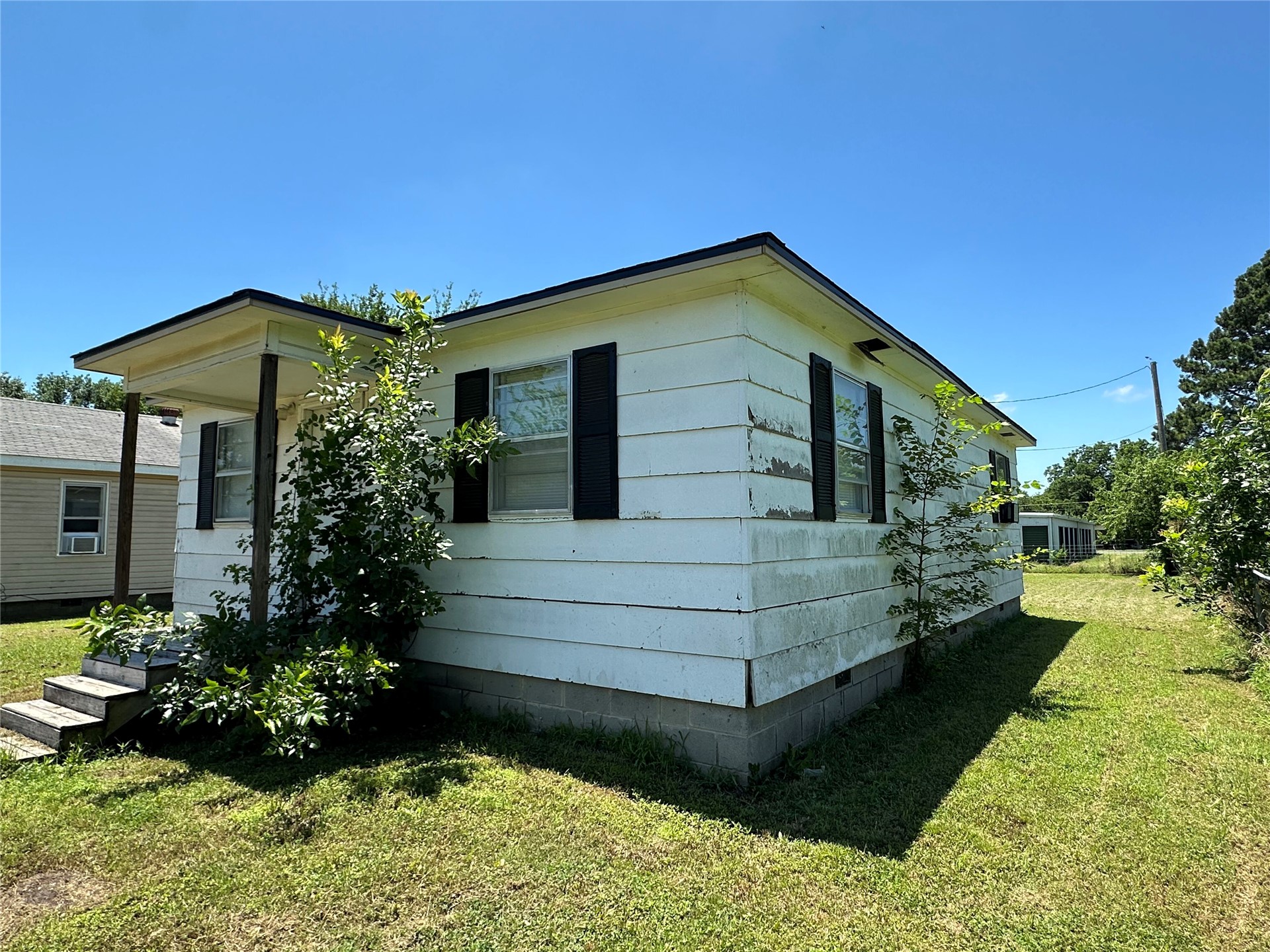 280 N Walnut Stratford OK 74872