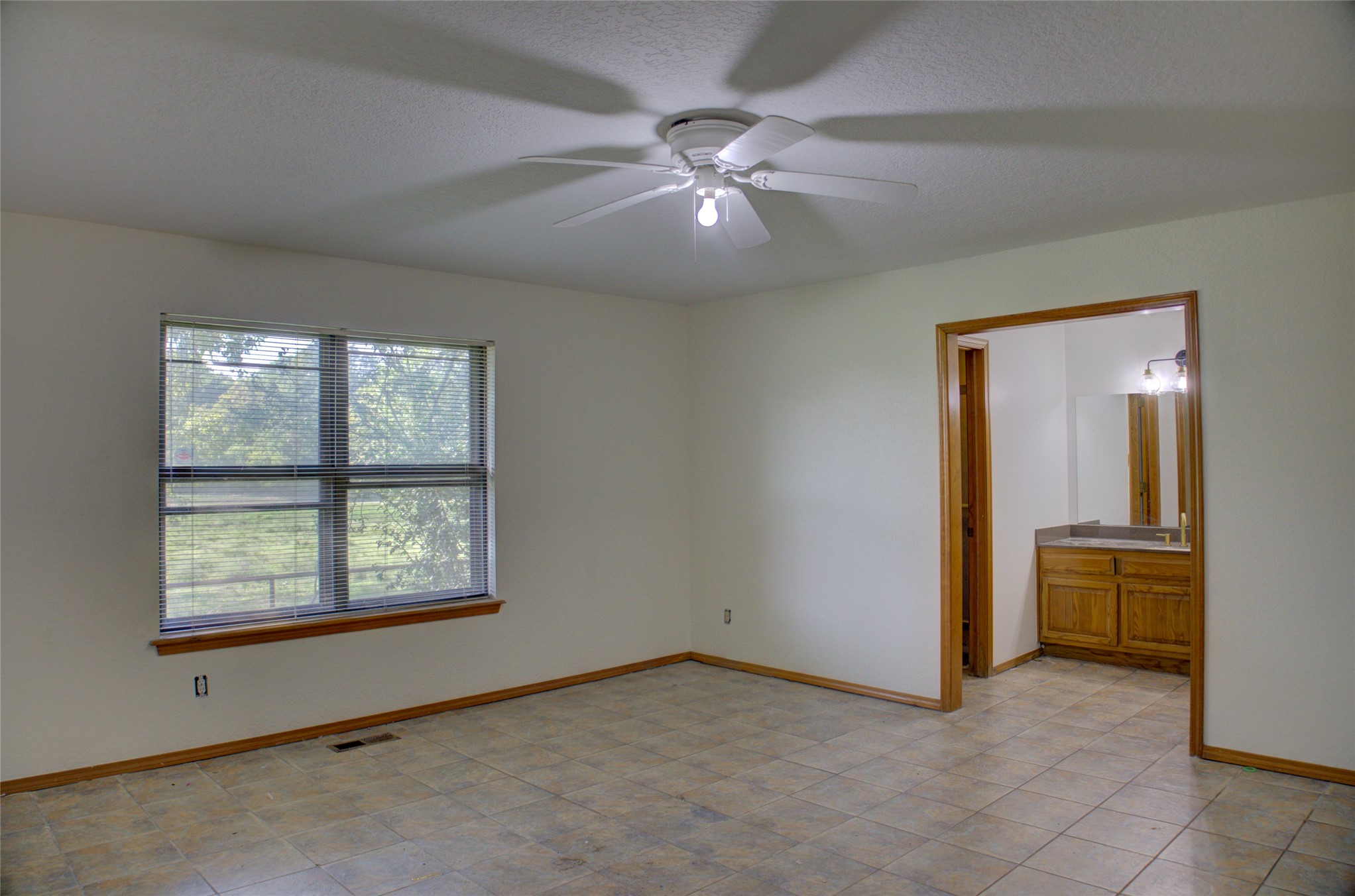 12460 S Garnett Road Broken Arrow OK 74011