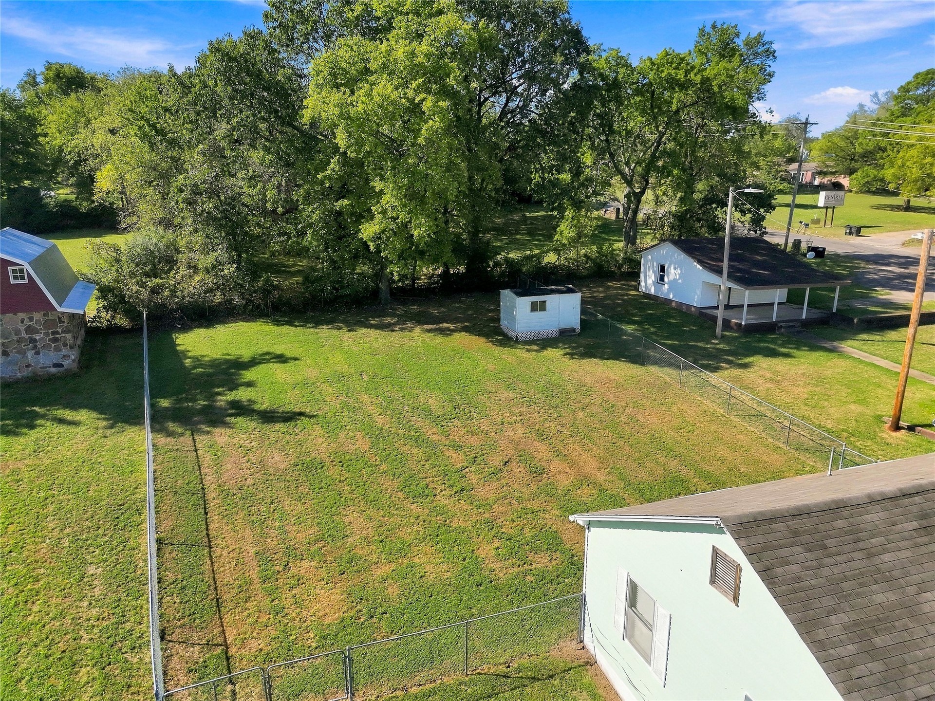104 W Plum Stilwell OK 74960
