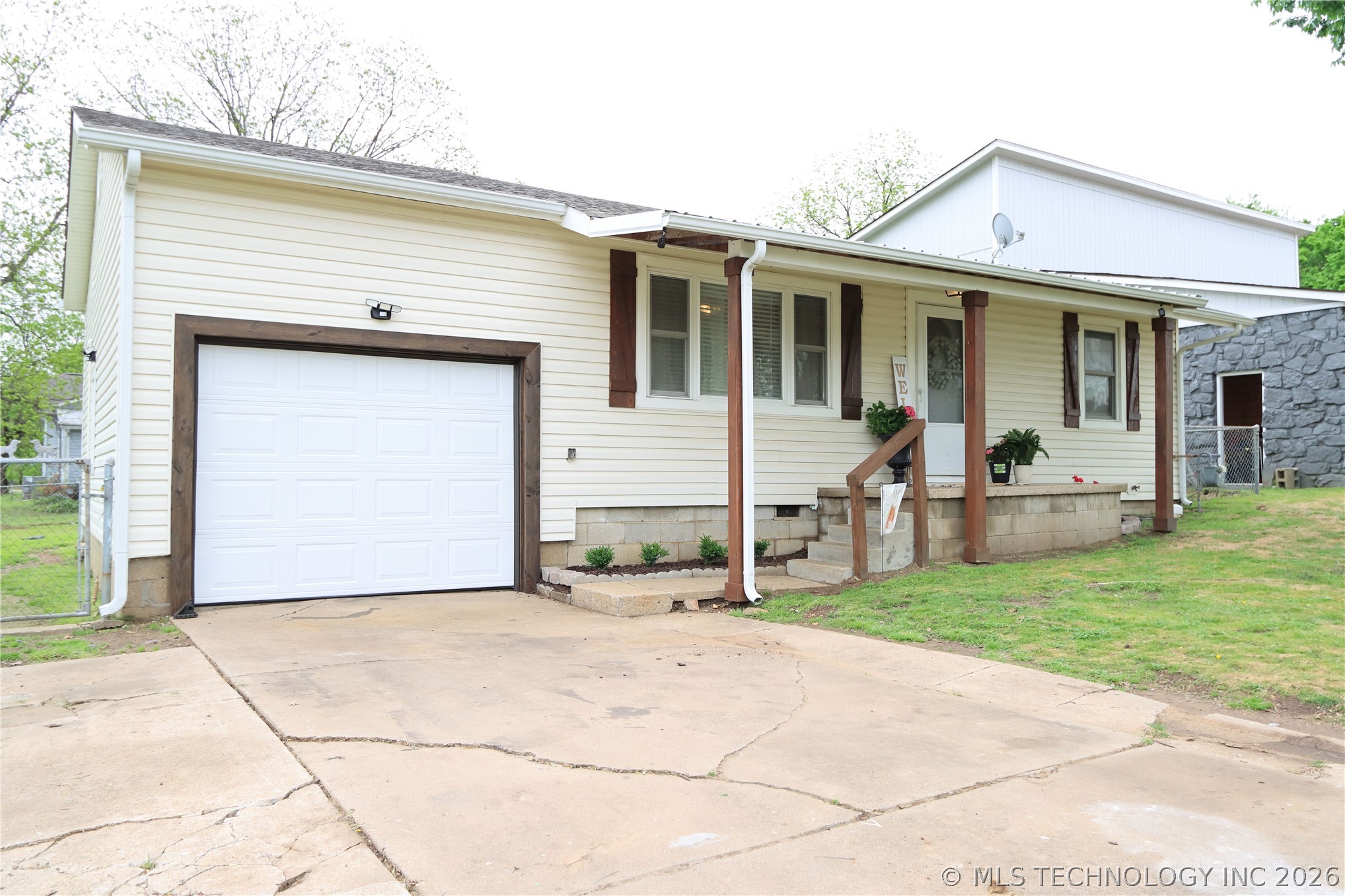 310 N Main Street Wagoner OK 74467