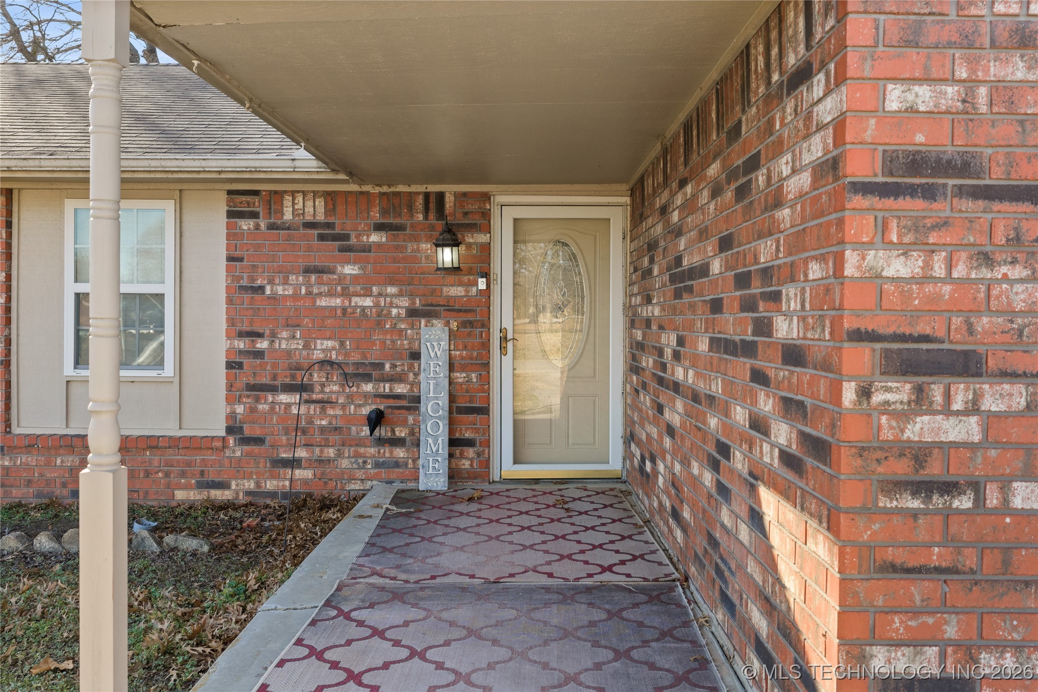 1209 W Chickasha Sulphur OK 73086