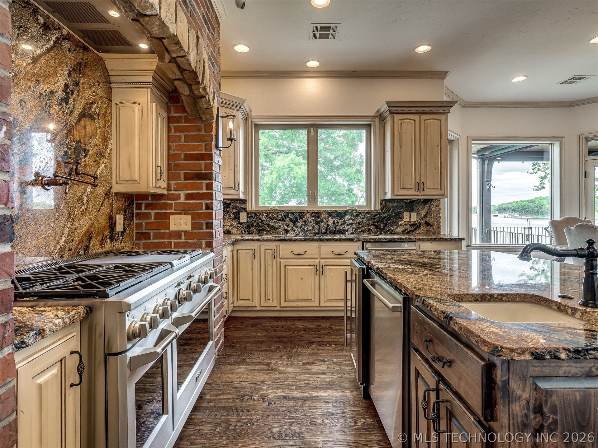 31709 S 600 Place Grove OK 74344
