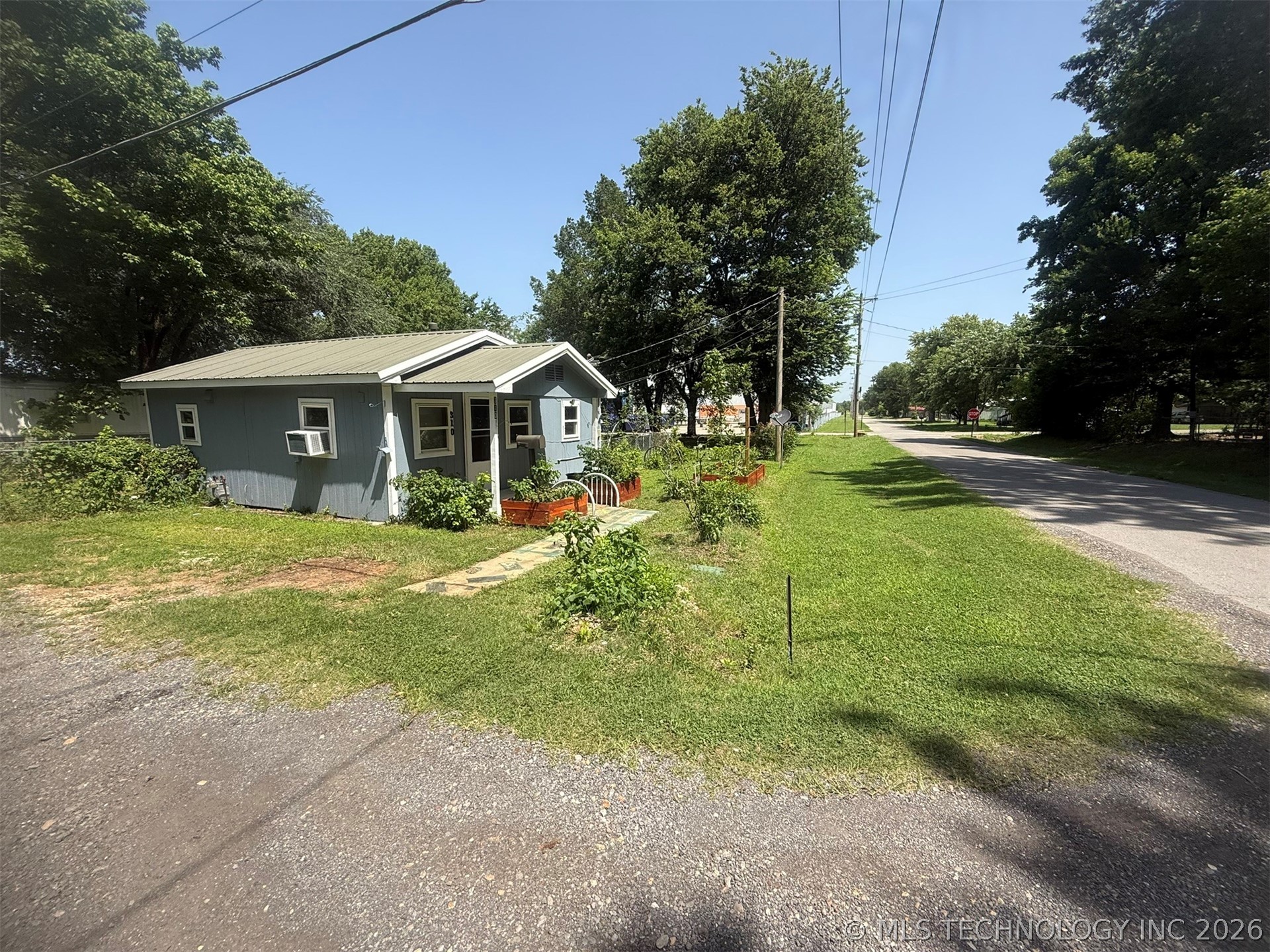 310 S Cherokee Stilwell OK 74960
