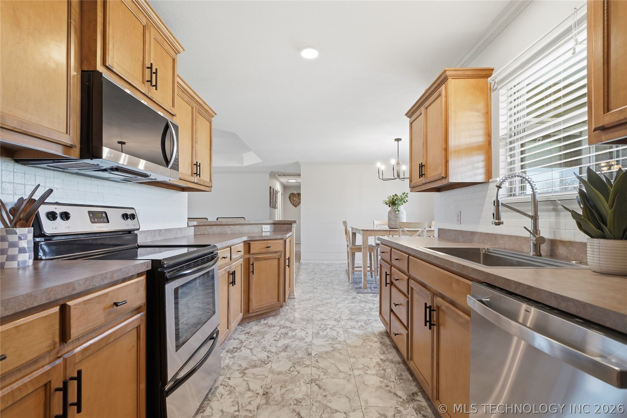 12015 N 195th Eastavenue Collinsville OK 74021