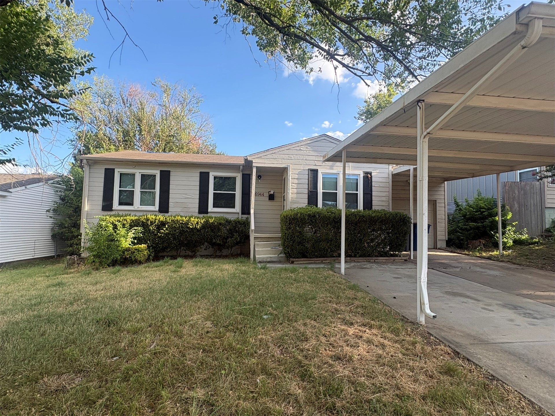 6944 E 7th Street Tulsa OK 74112