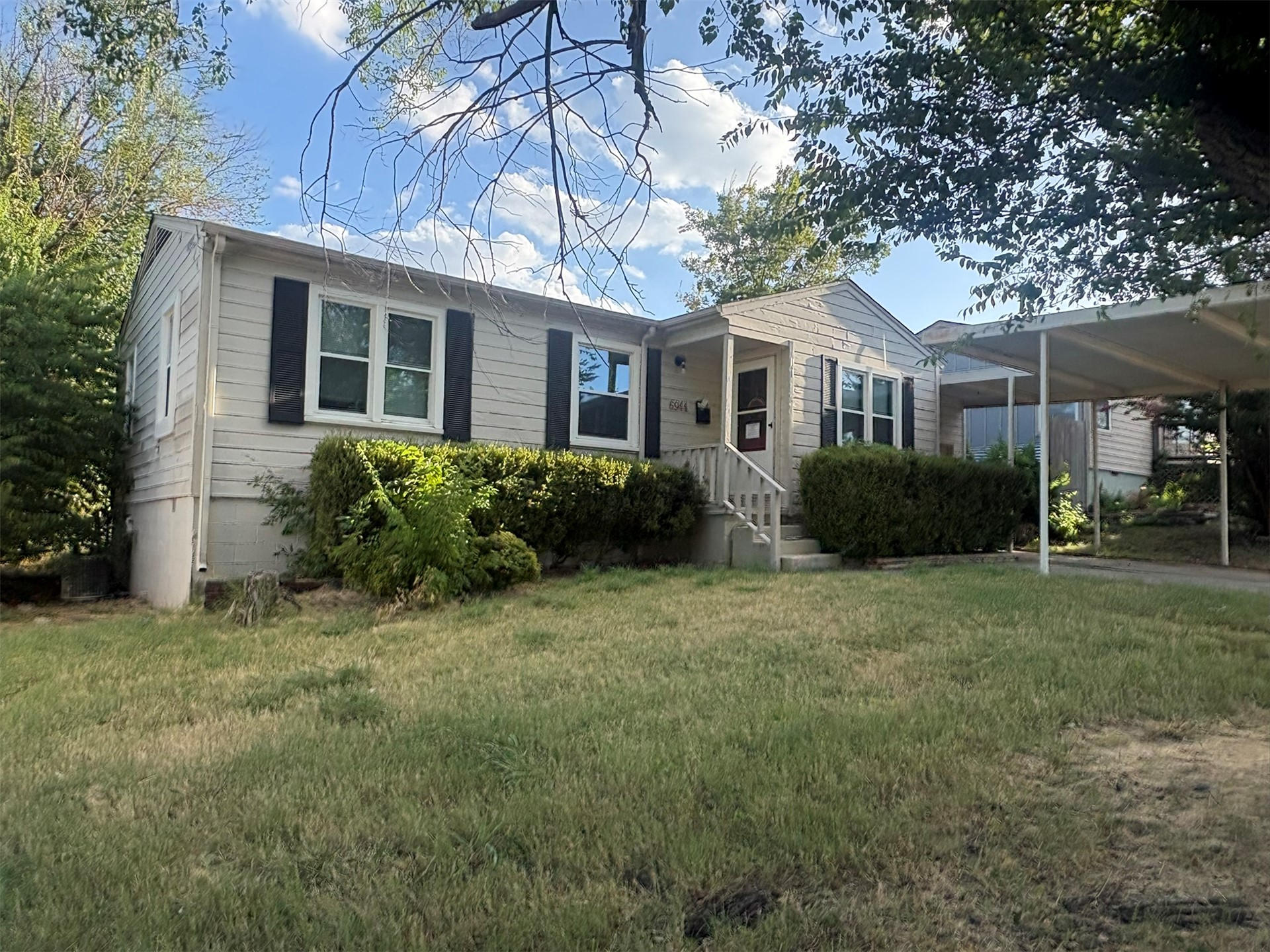 6944 E 7th Street Tulsa OK 74112