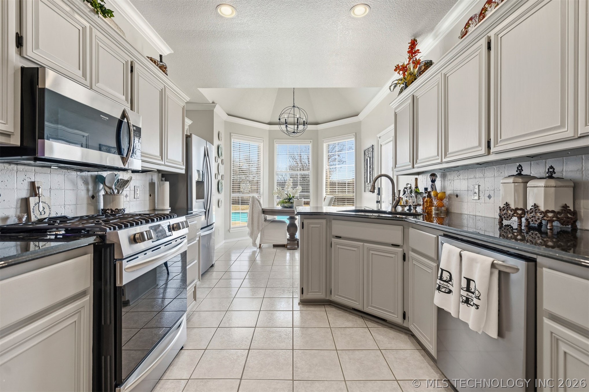 1708 Southern Hills Drive Ardmore OK 73401