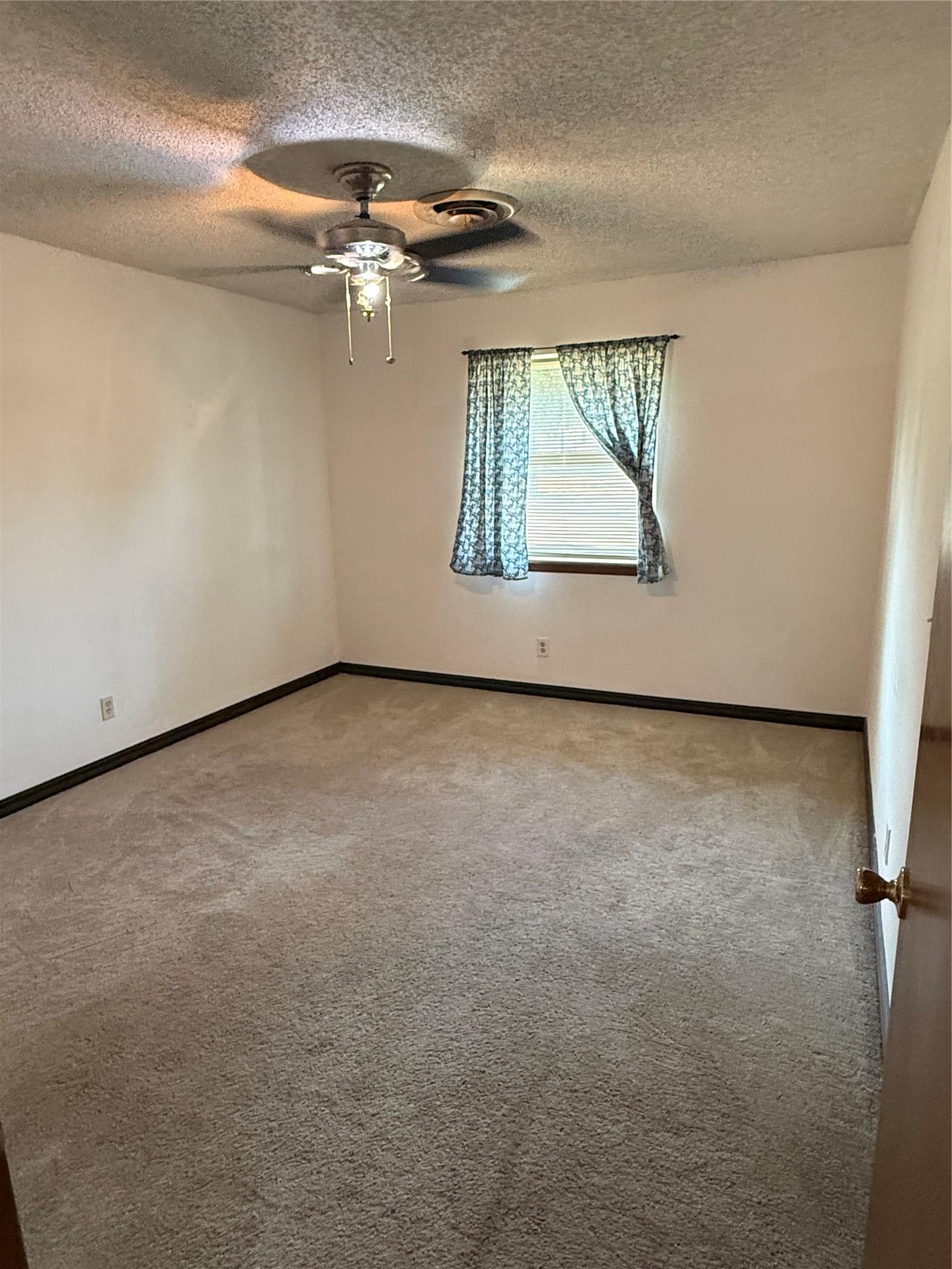 2304 E Fieldstone Street Okmulgee OK 74447