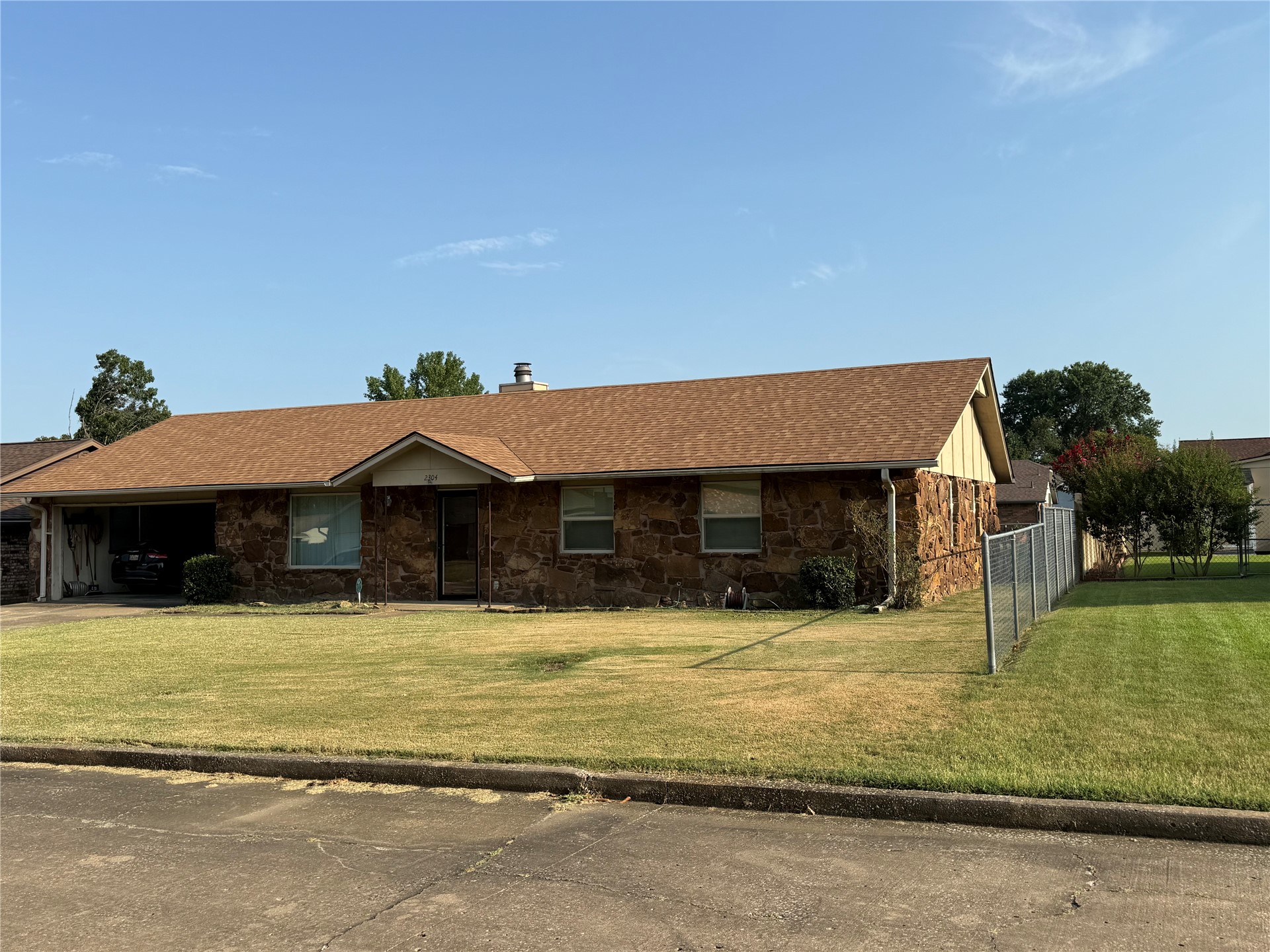 2304 E Fieldstone Street Okmulgee OK 74447