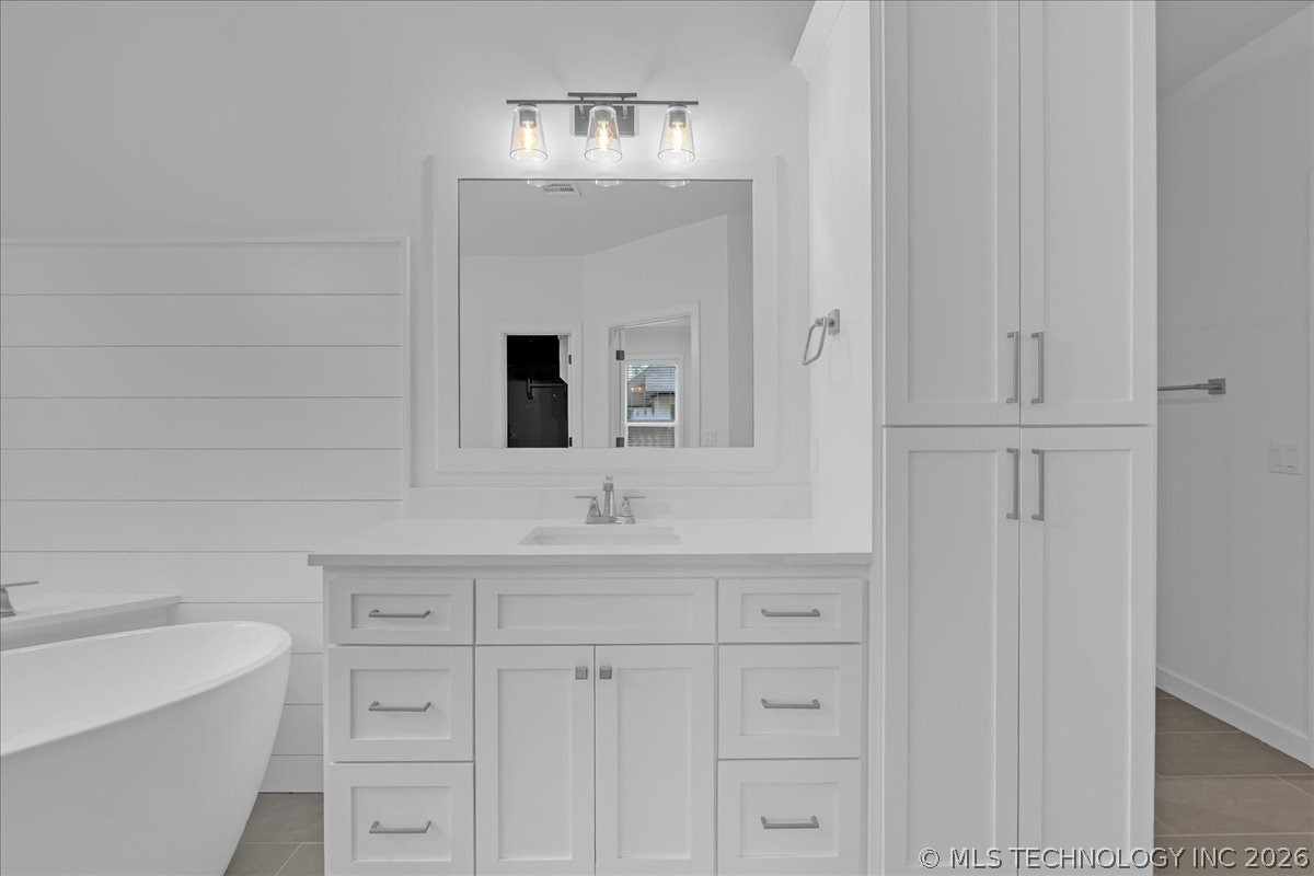 4011 W Albuquerque Street Broken Arrow OK 74011