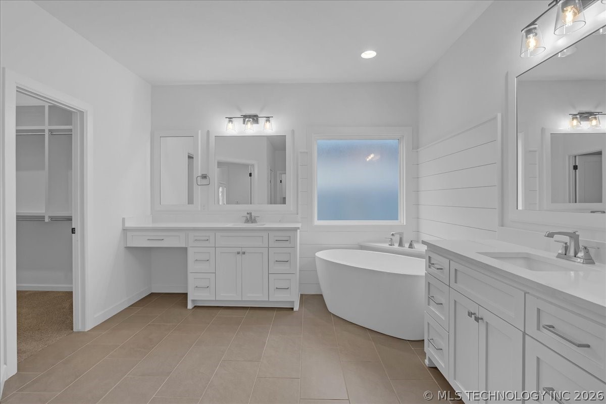 4011 W Albuquerque Street Broken Arrow OK 74011