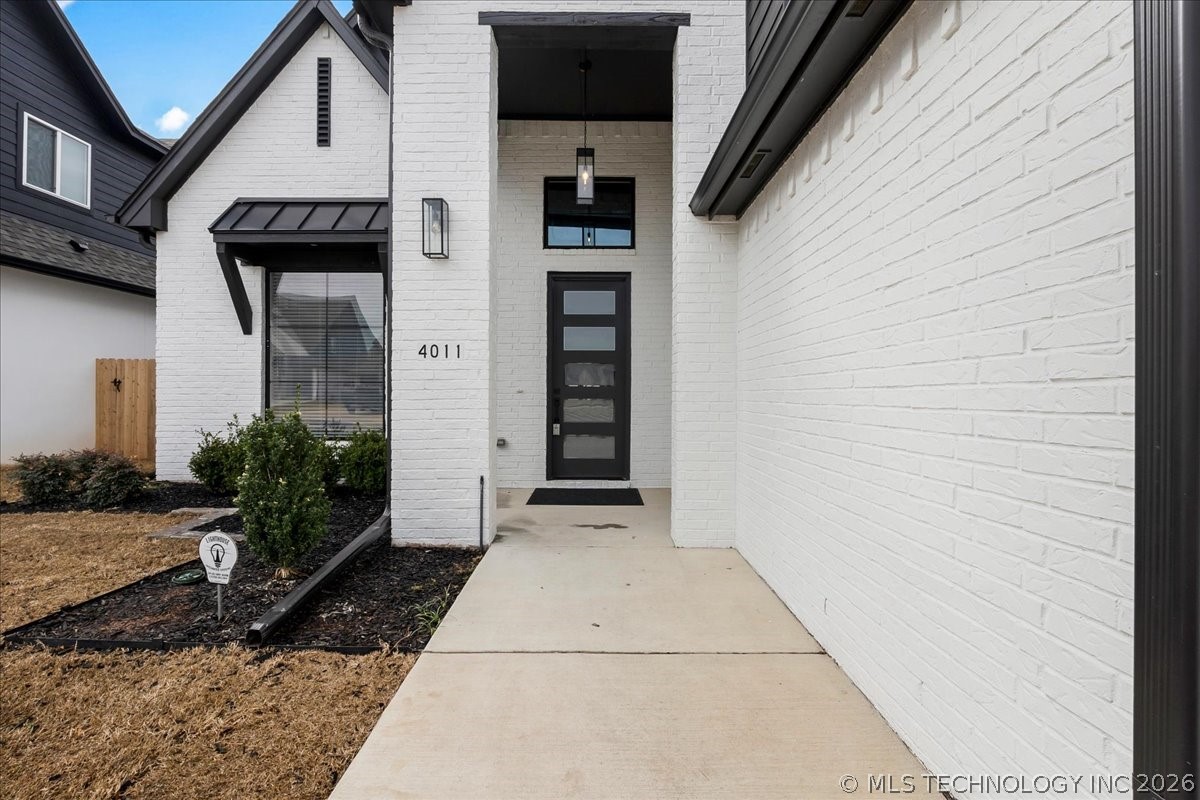 4011 W Albuquerque Street Broken Arrow OK 74011