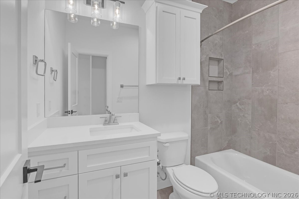 4011 W Albuquerque Street Broken Arrow OK 74011