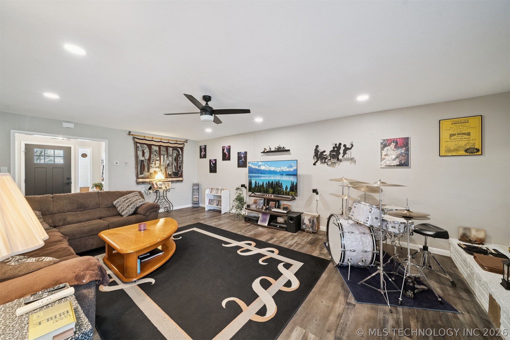 1501 N Fox Street Chouteau OK 74337