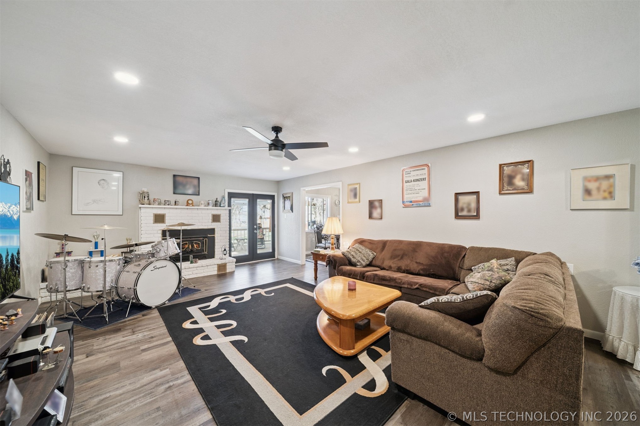 1501 N Fox Street Chouteau OK 74337