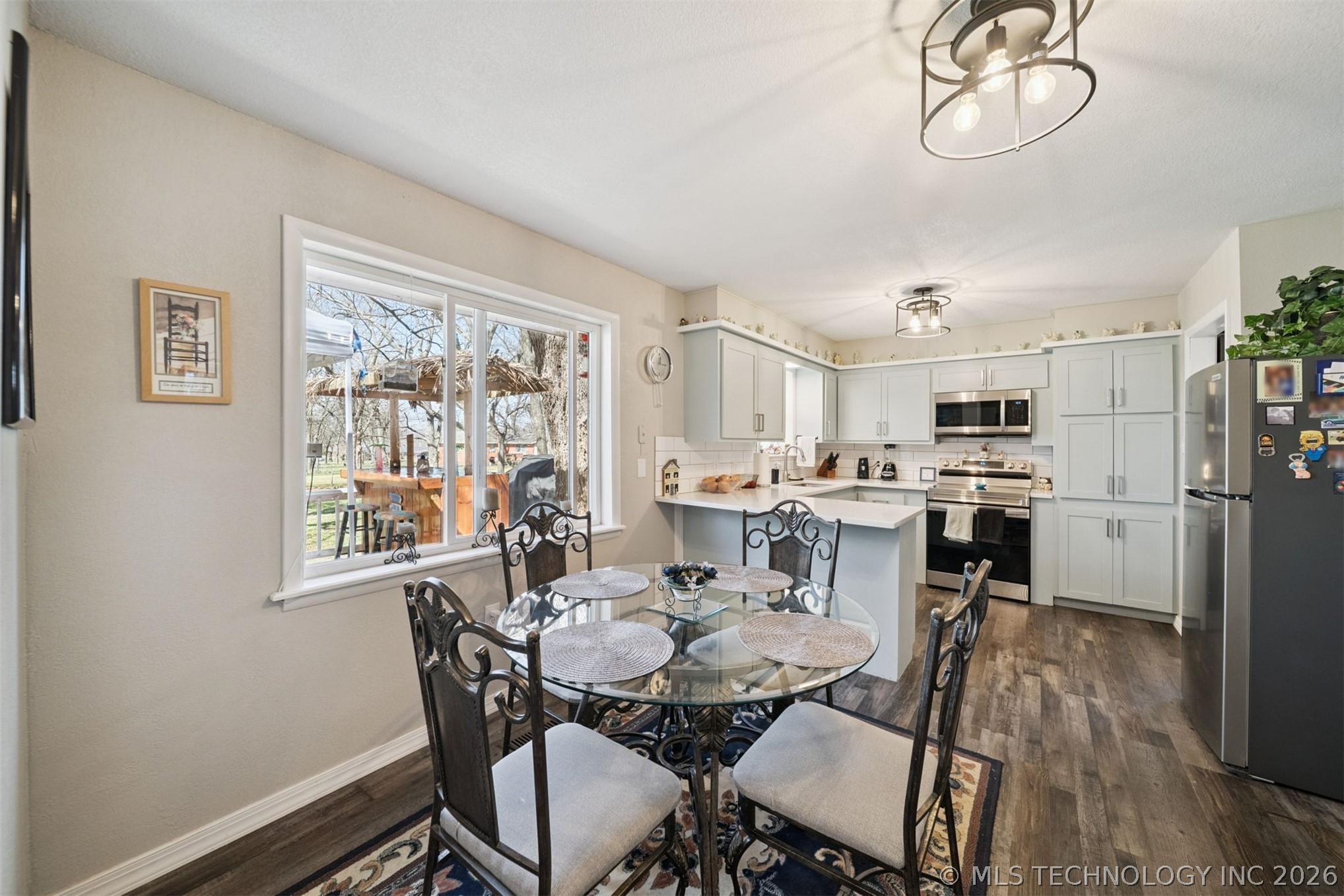 1501 N Fox Street Chouteau OK 74337