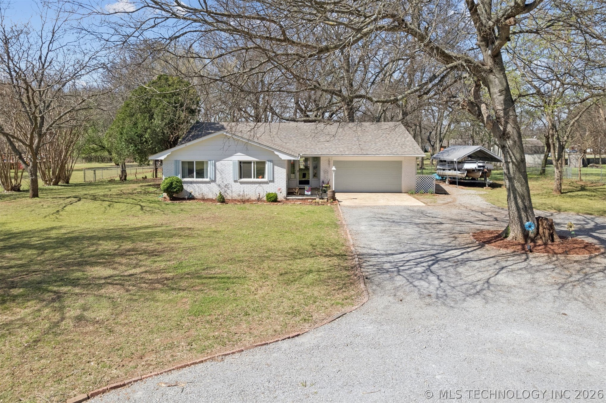 1501 N Fox Street Chouteau OK 74337