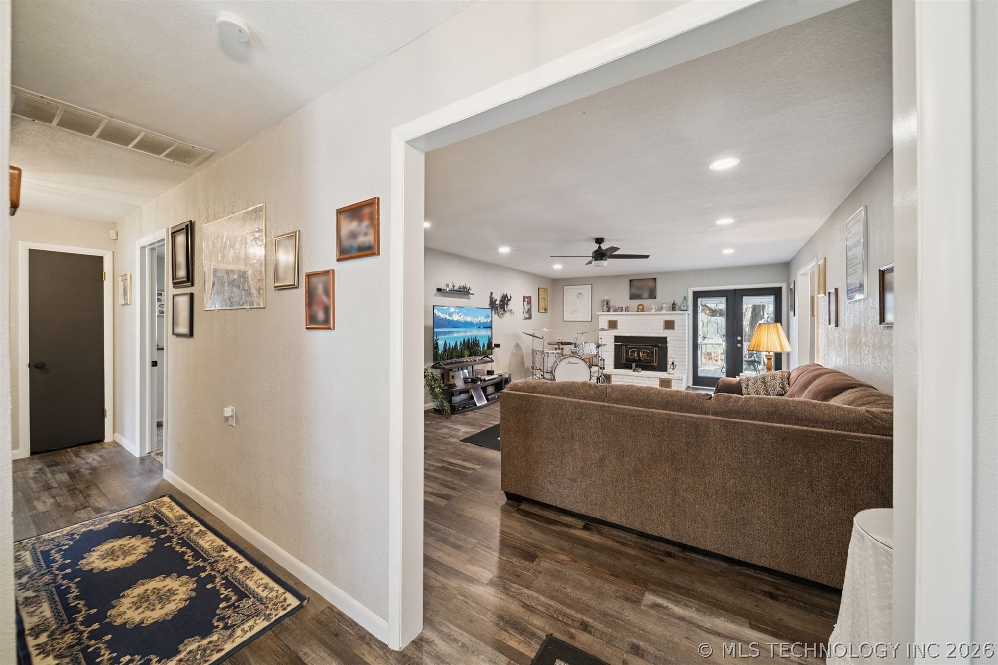 1501 N Fox Street Chouteau OK 74337